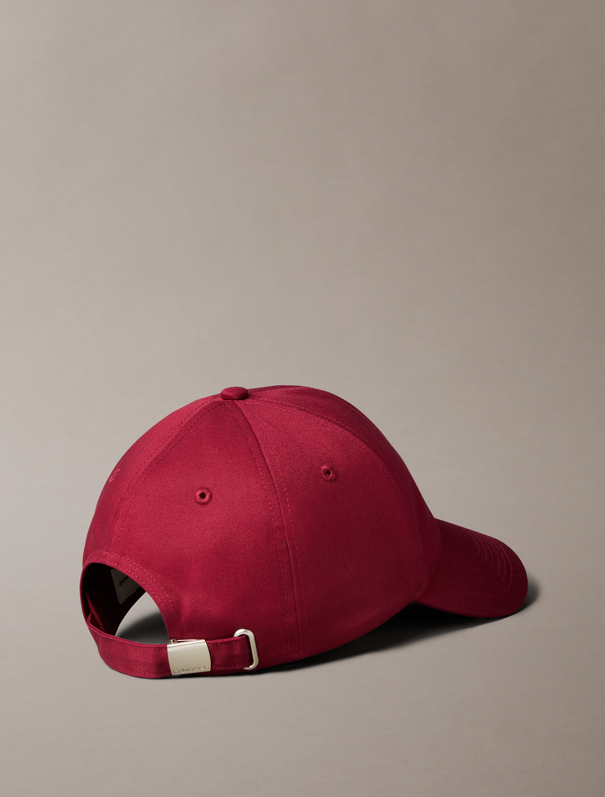 Calvin Klein Jeans Baseball Cap »MONO LOGO EMBRO CAP«, mit Logostickerei