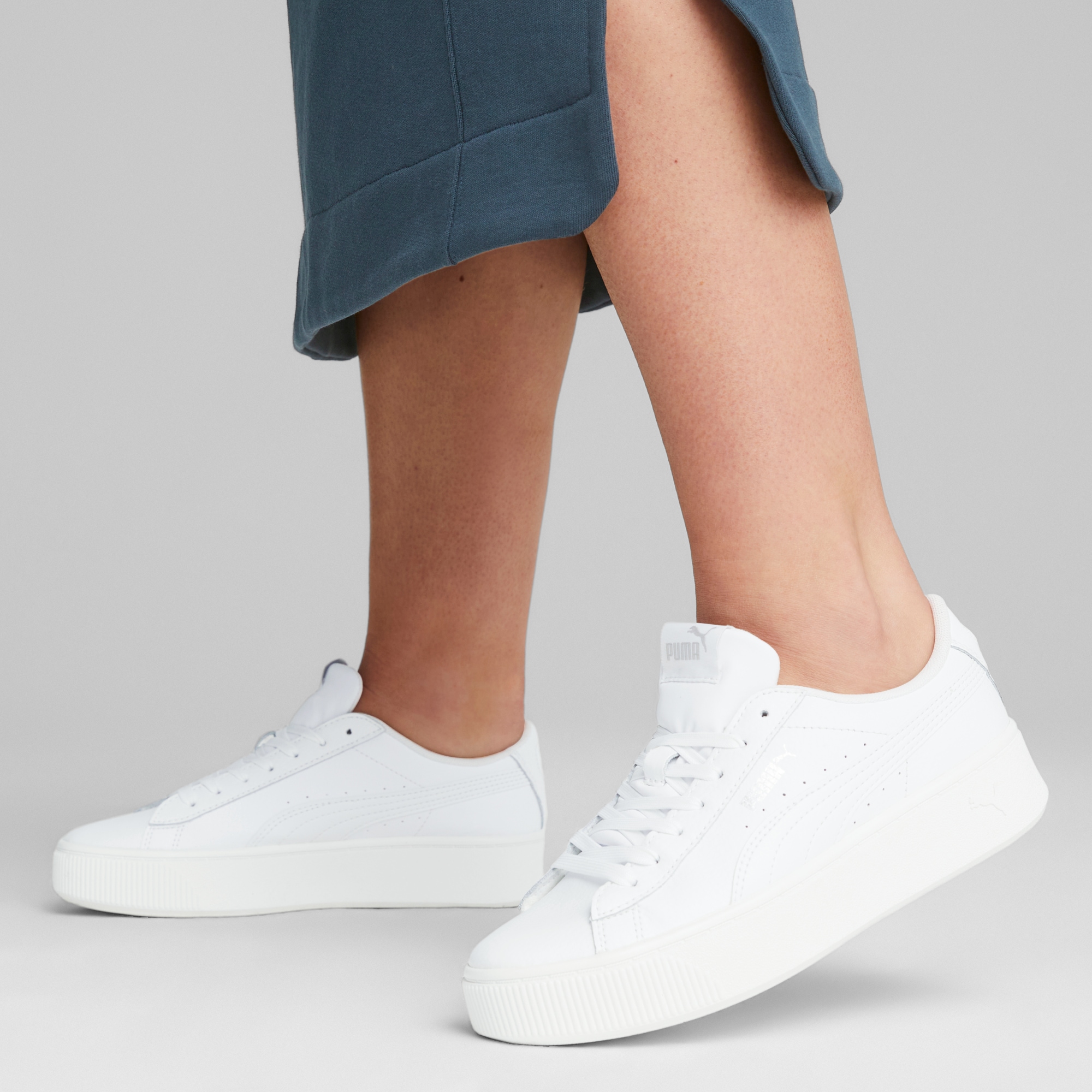 PUMA Sneaker »VIKKY STACKED L«  Obermaterial aus Leder, SOFTFOAM+ Dämpfungstechnologie