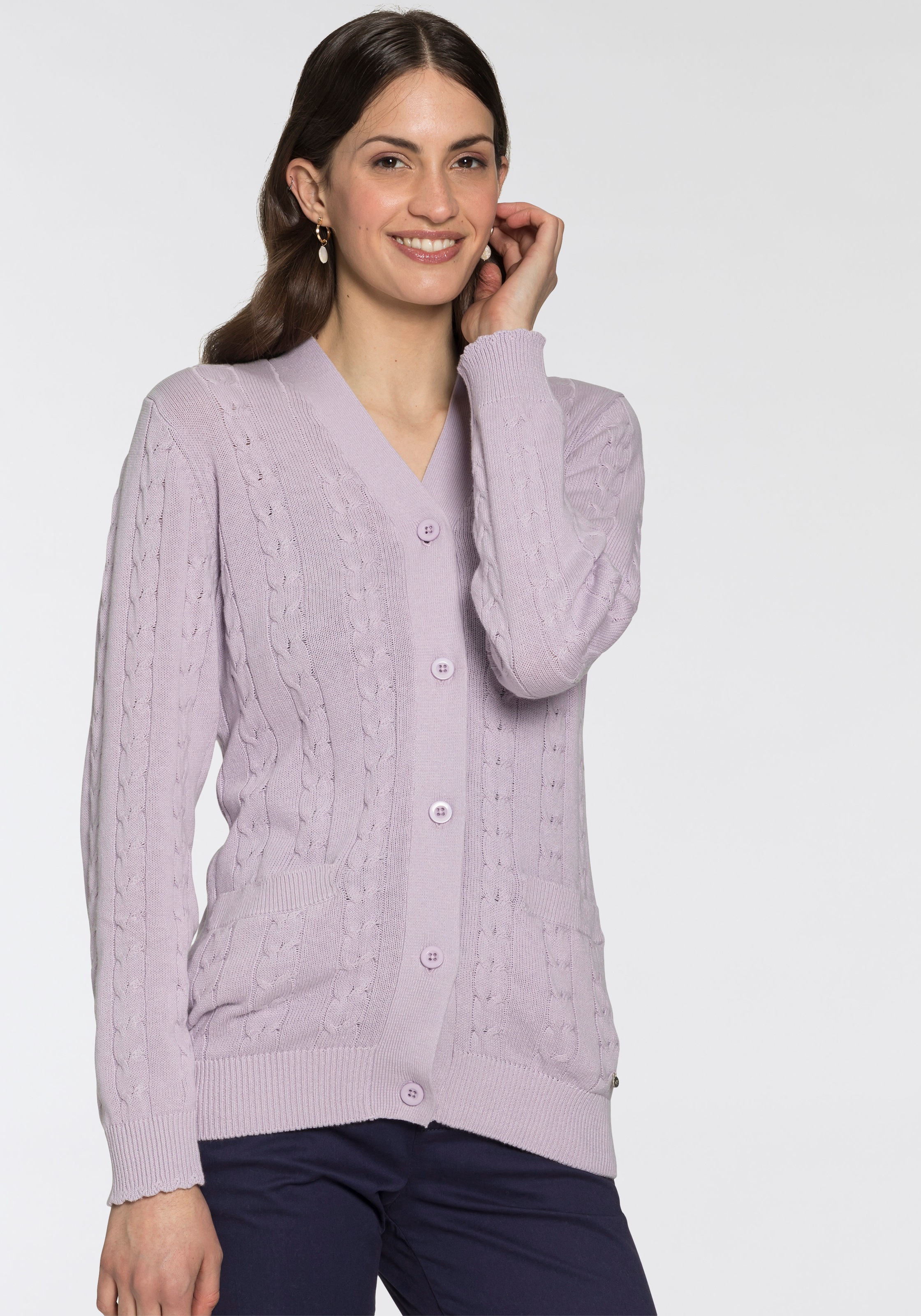 Image of AJC Strickjacke, mit Zopfmuster und Stickerei - NEUE KOLLEKTION bei Ackermann Versand Schweiz