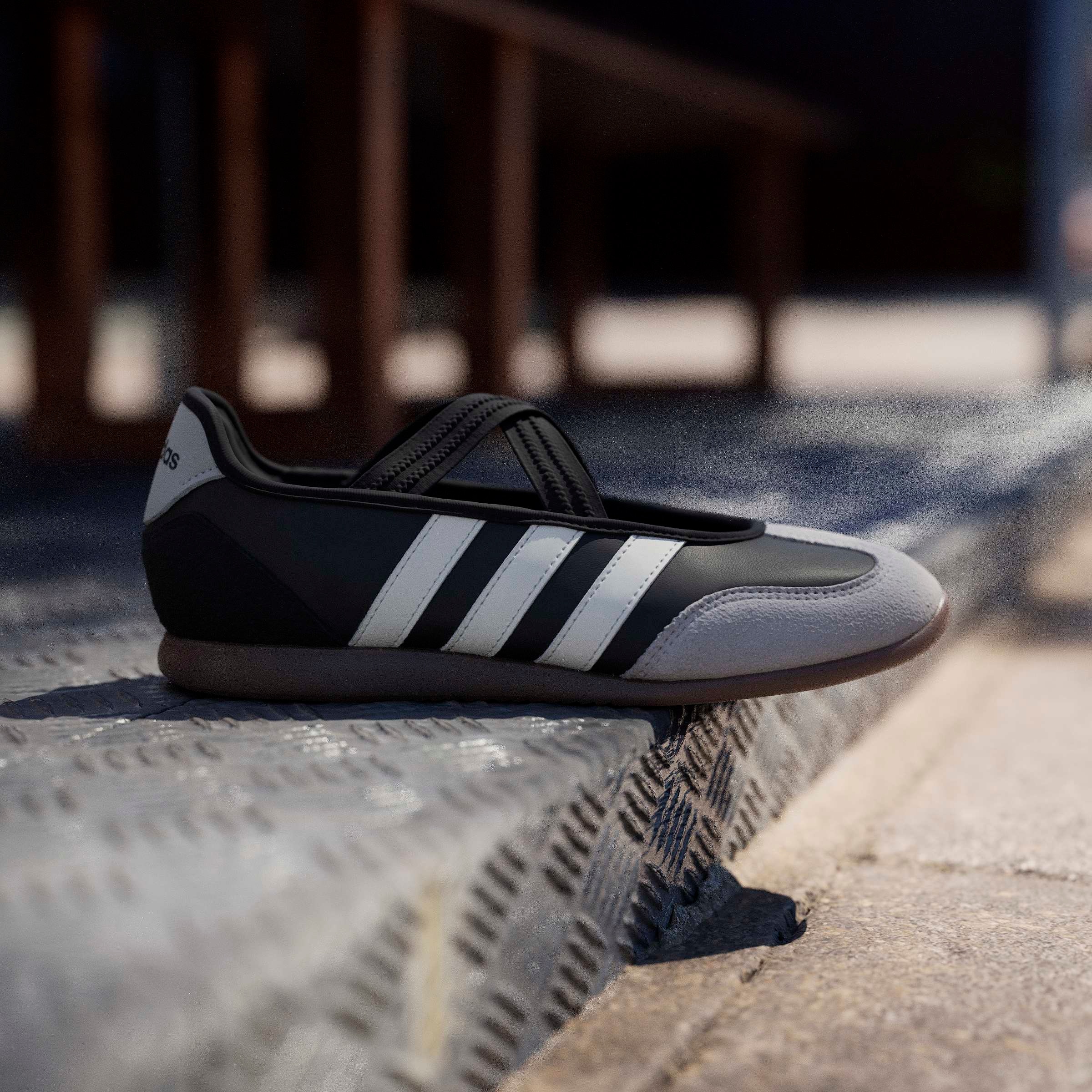 adidas Sportswear Ballerines Sneaker »BARREDA MARY JANE«  inspiré par le design des adidas samba mary jane