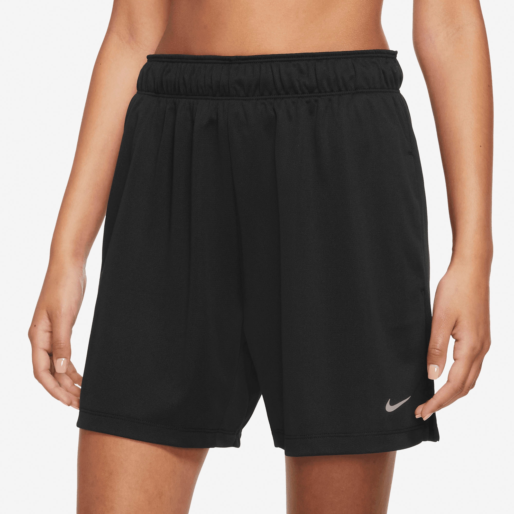 Trainingsshorts »DRI-FIT ATTACK WOMEN'S MID-RISE UNLINED SHORTS«