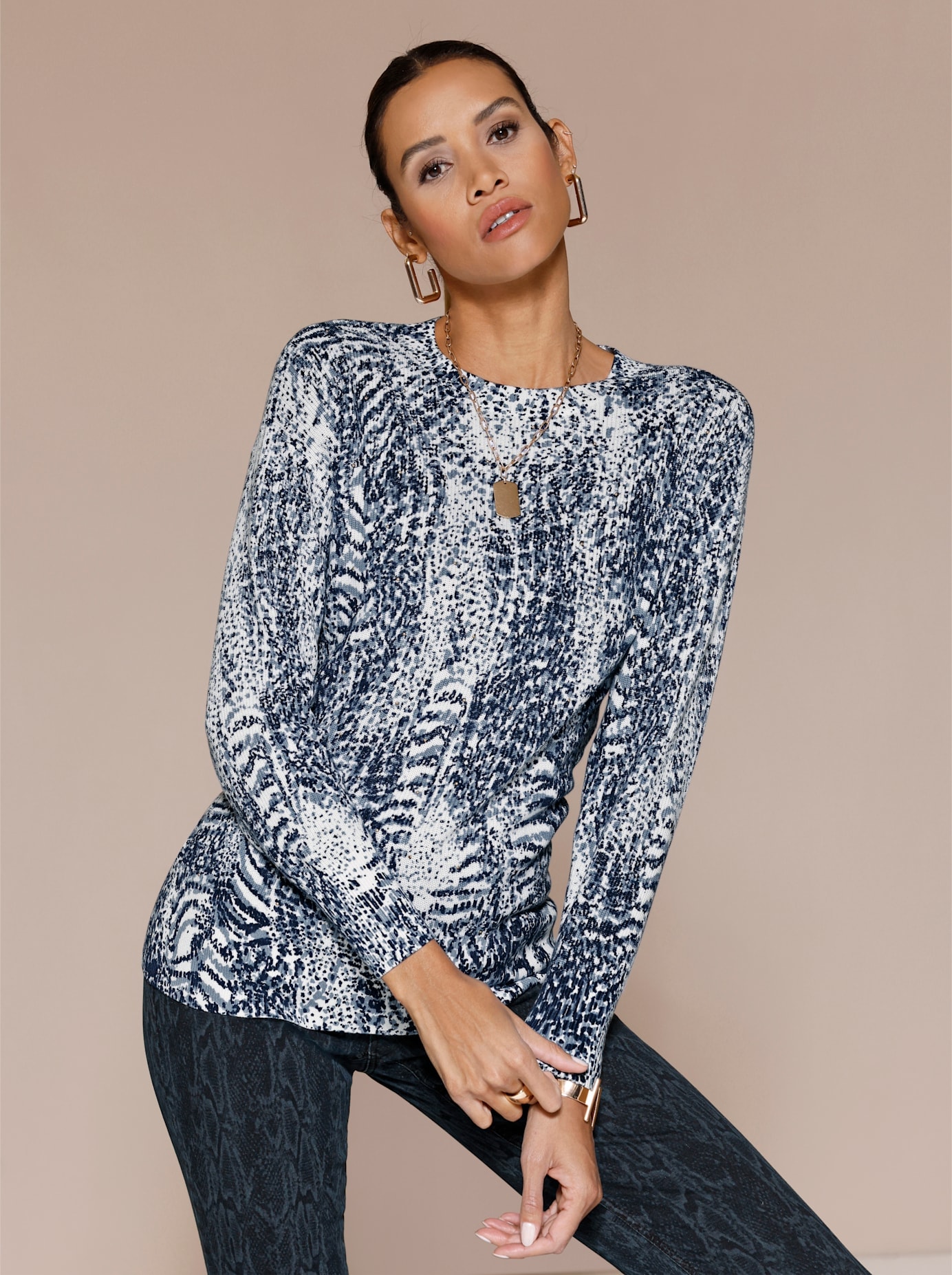 Image of creation L Strickpullover "Druck-Pullover"