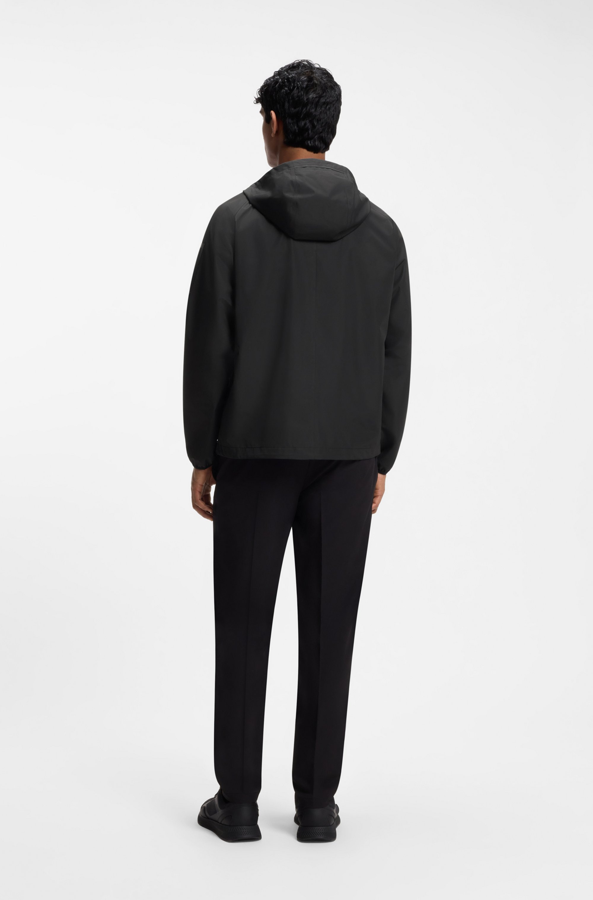 BOSS GREEN Veste de pluie mit Kapuze wasserabweisende Ausrüstung, Regular Fit, Ärmeltasche