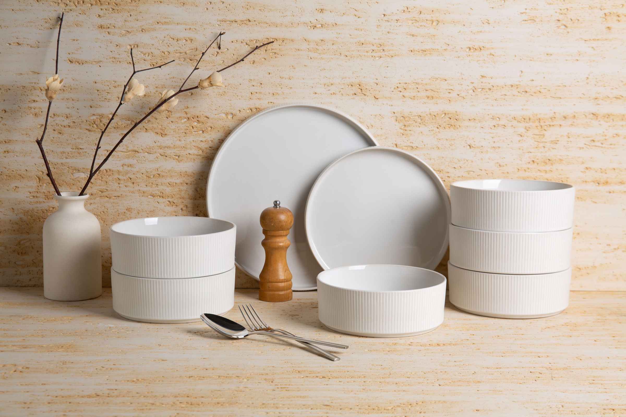 GOODproduct Geschirr-Set »Ylvii, aussen matt, innen reaktiv glasiert« spülmaschinenfest und mikrowellengeeignet