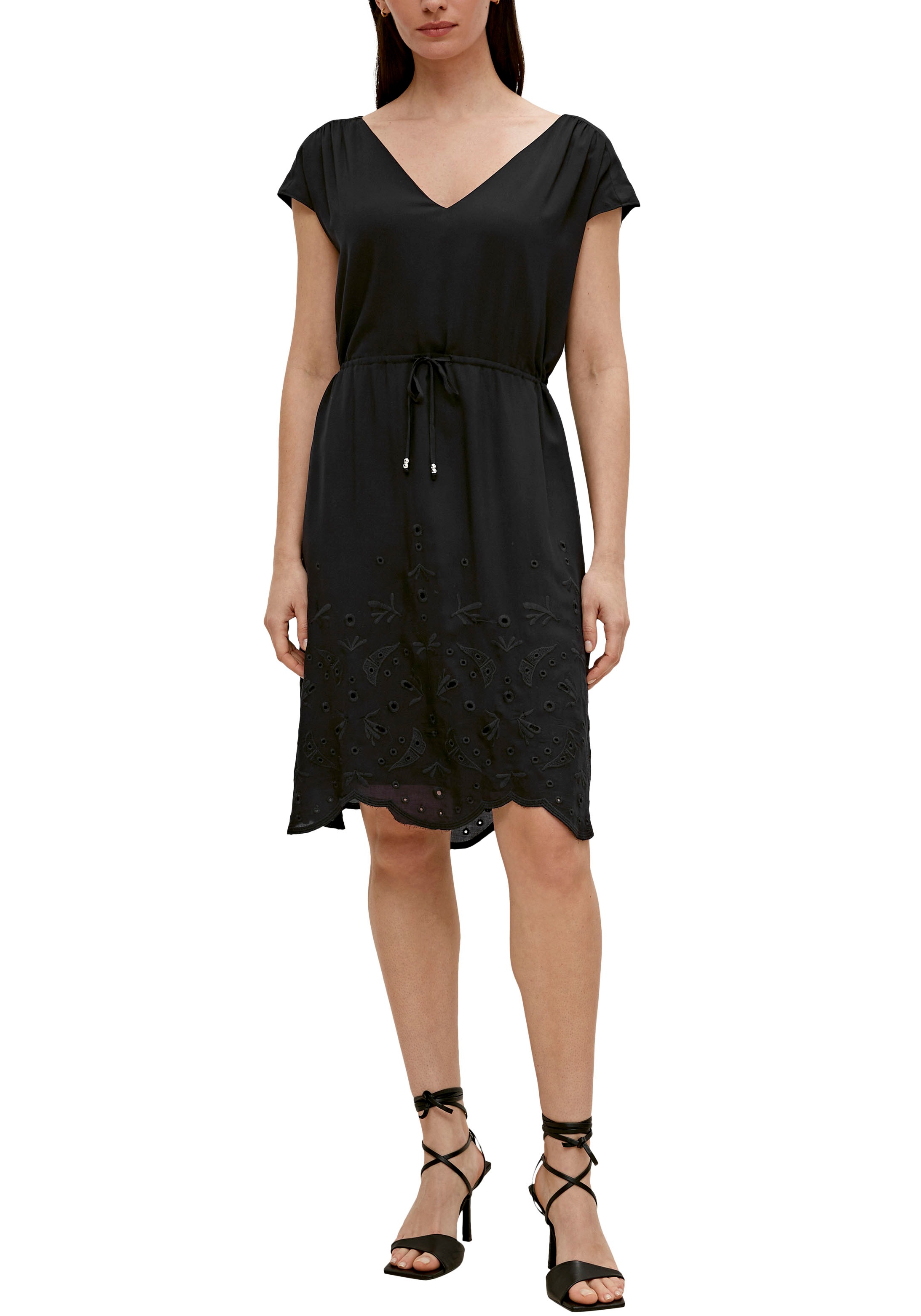 Image of Comma Sommerkleid, mit Lochstickerei und Tunnelzug in der Taille bei Ackermann Versand Schweiz