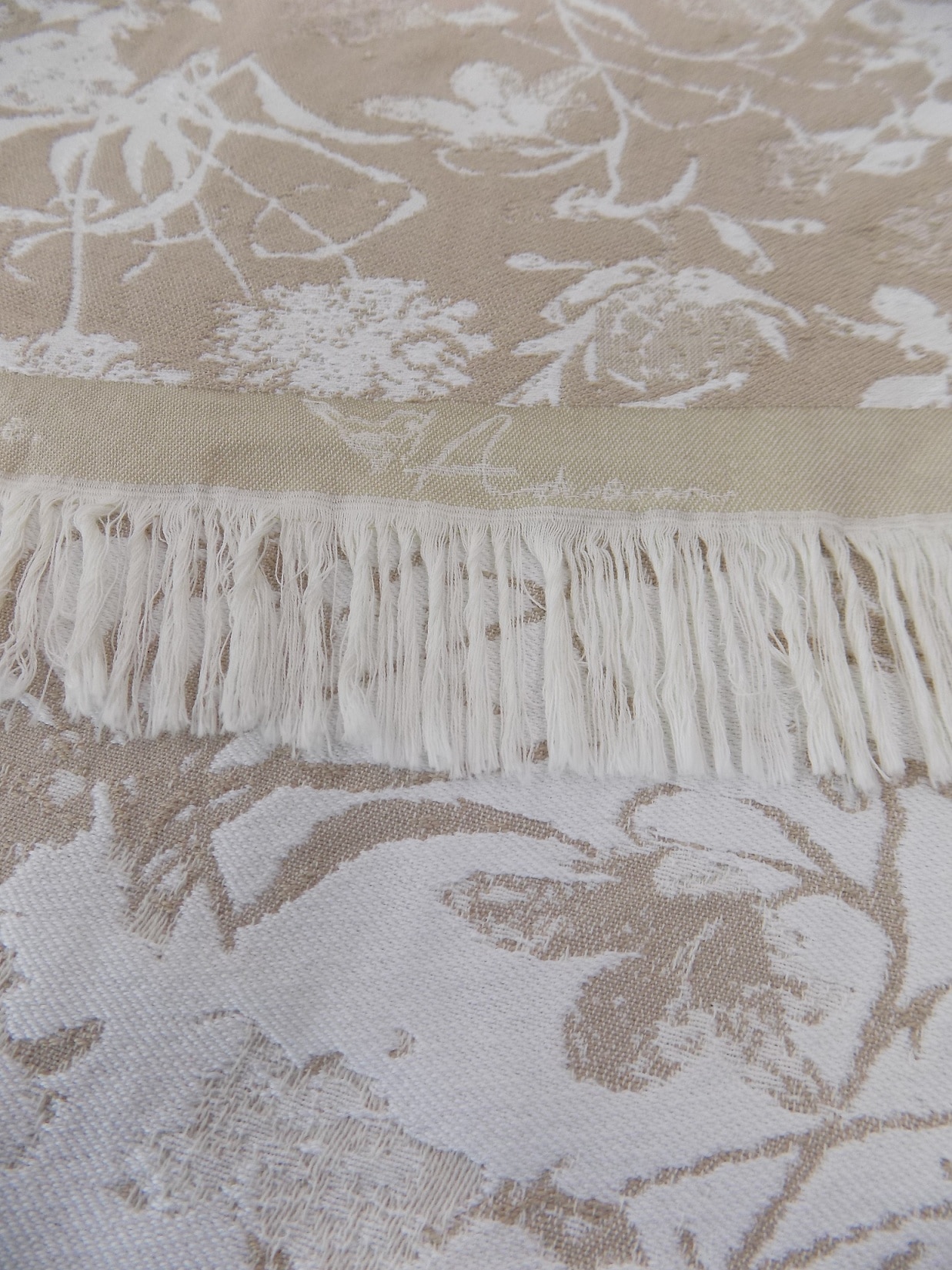 Adam Wohndecke »Flower Cuvée«, im floralem Design, Kuscheldecke