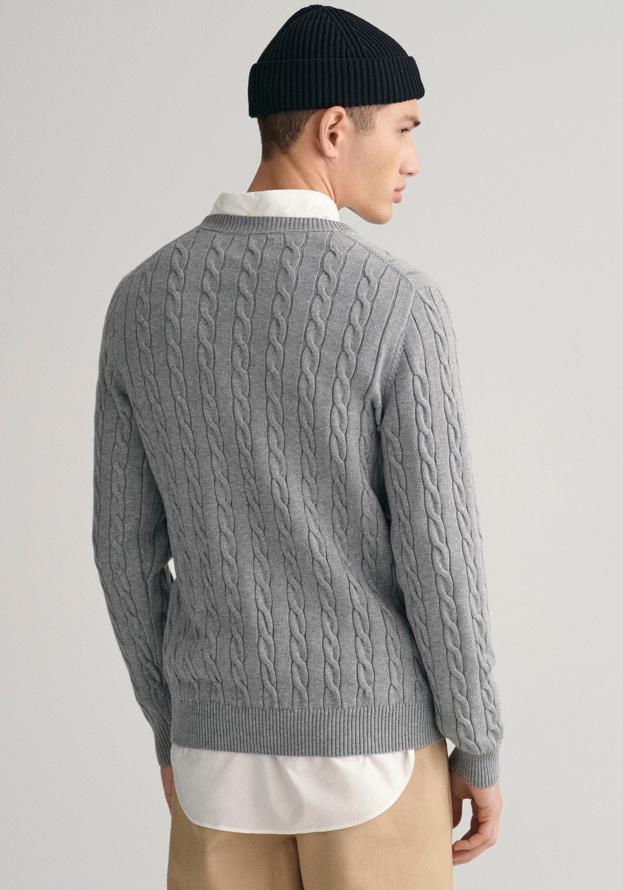 Gant Strickpullover »COTTON CABLE C-NECK«, mit Wappen-Logostickerei auf der Brust