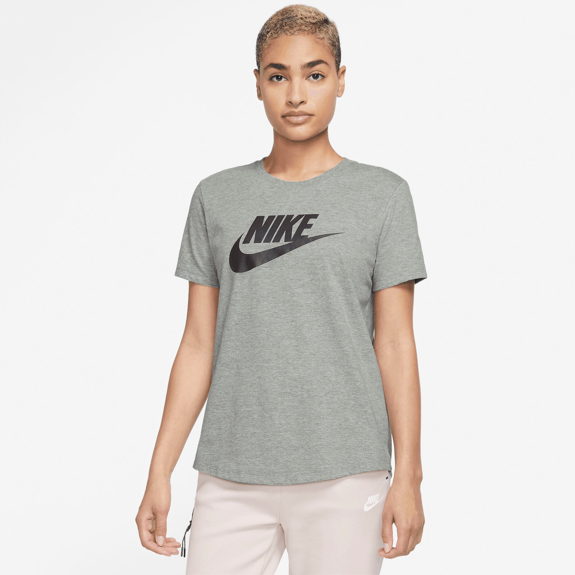 LOGO versandkostenfrei T-Shirt kaufen ♕ WOMEN\'S T-SHIRT« »ESSENTIALS Sportswear Nike