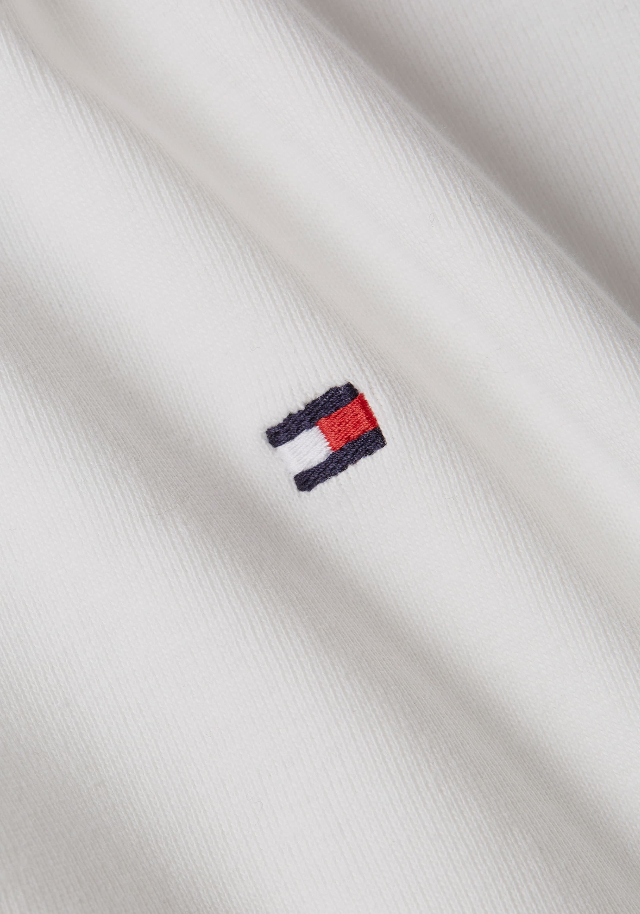 Tommy Hilfiger T-Shirt »SLIM CODY V-NK SS mit V-Ausschnitt und Streifen«, gestreift, casual, slim fit, Baumwolle, V-Ausschnitt