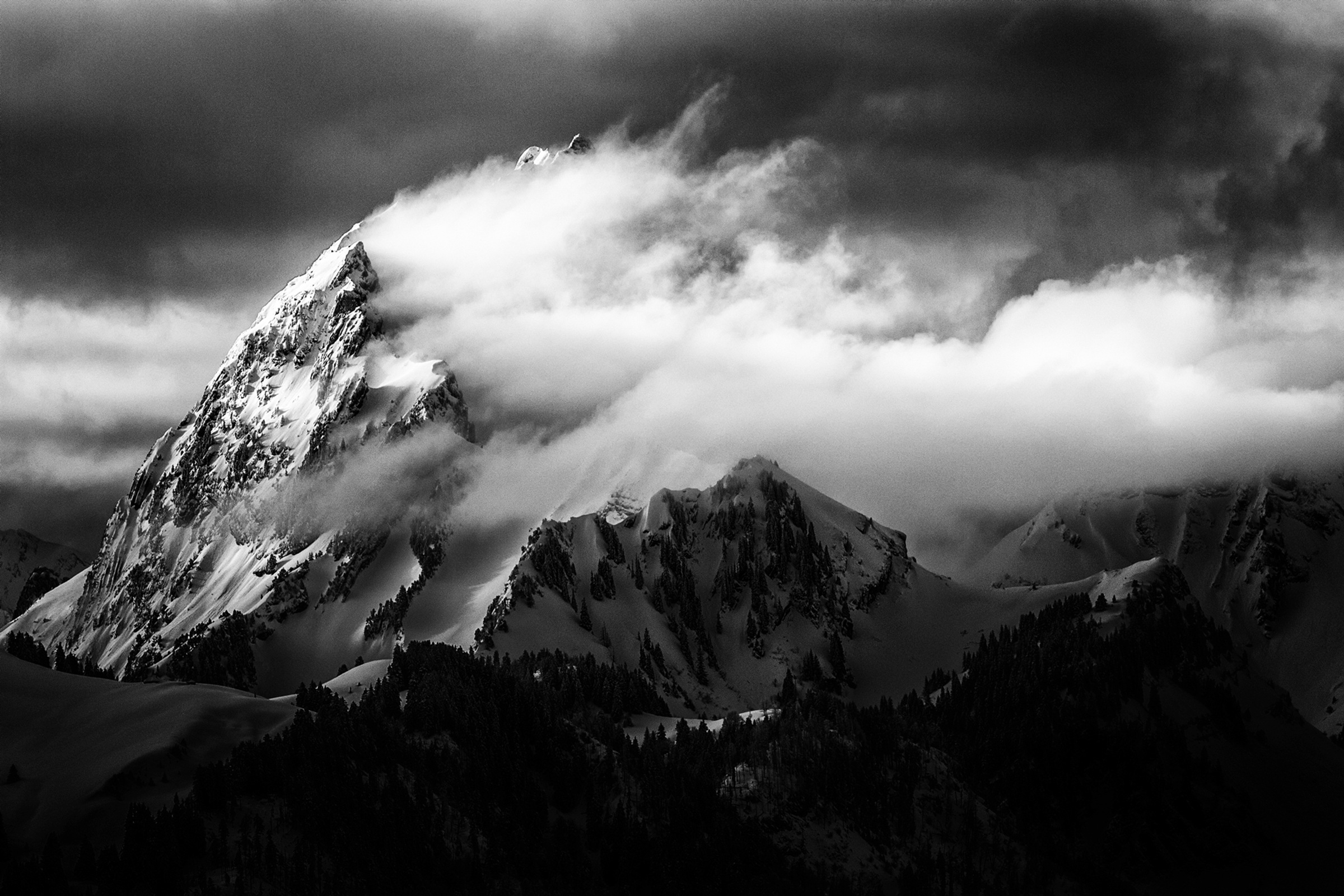 Image of Papermoon Fototapete »Photo-Art SEBASTIEN CHEMINADE, FELSEN UND WIND«, Vliestapete, hochwertiger Digitaldruck, inklusive Kleister bei Ackermann Versand Schweiz