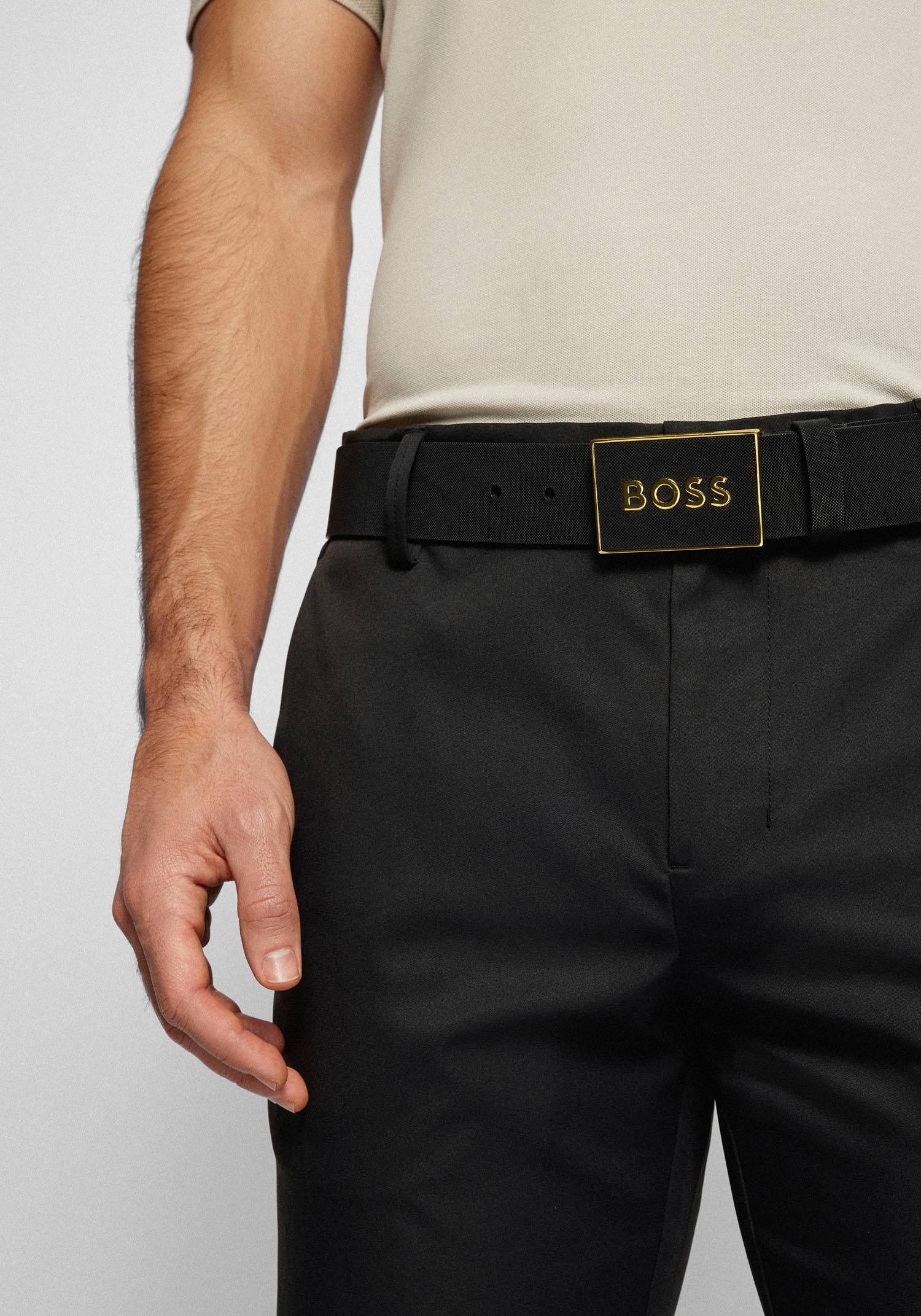 BOSS Ledergürtel »Boss_Icon-S1_Sz40«, mit BOSS-Logo-Prägung auf der Koppelschliesse
