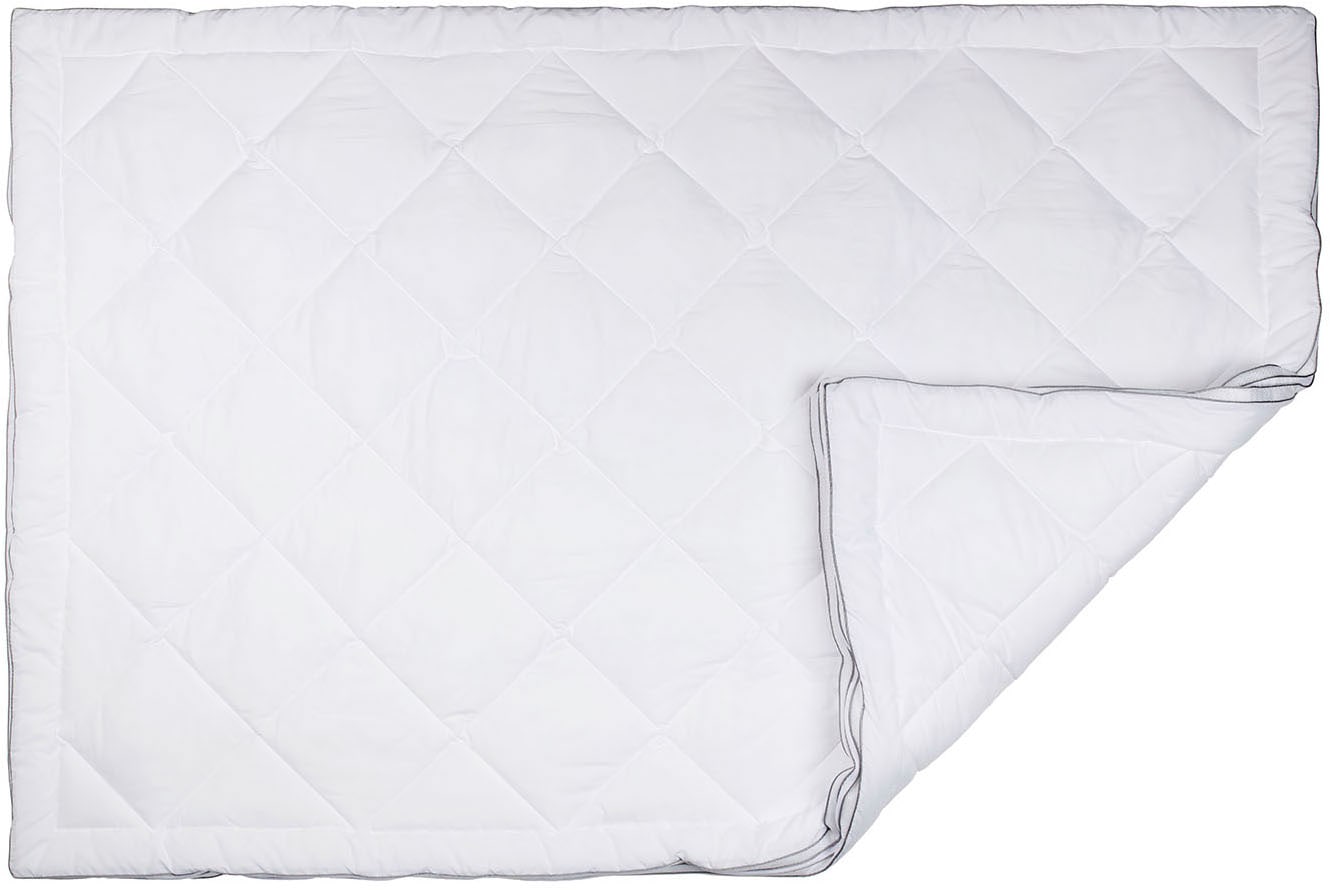 Image of Gözze Microfaserbettdecke "Silberkante Bettdecke 135x200 & 155x220 cm" 4-Jahreszeiten Füllung Polyester Bezug Polyester 1 Stk. tlg. NEUHEIT-in einer silbernen Paspel eingefasste, einzigartige Klimaband