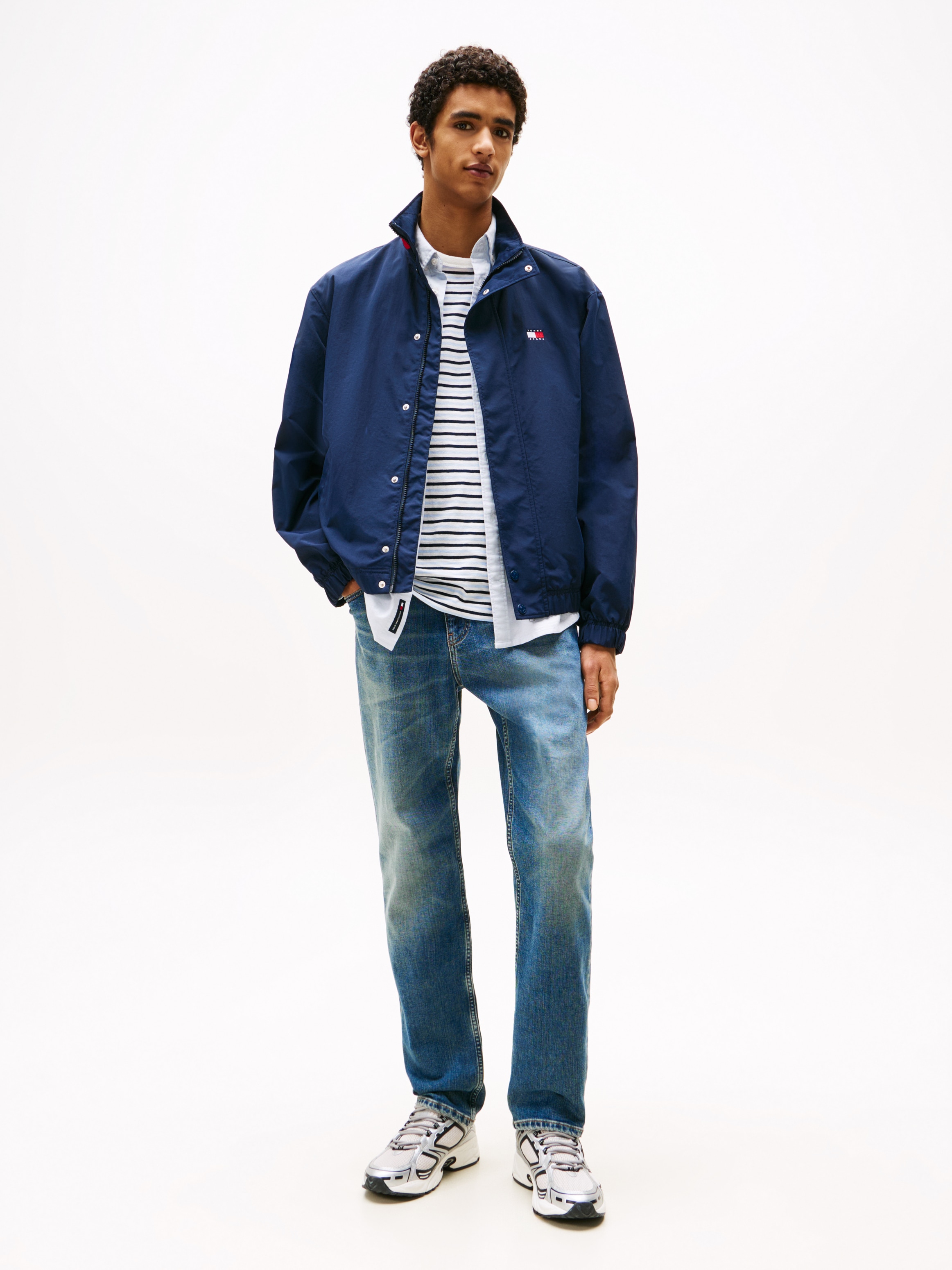 Tommy Jeans Slim-fit-Jeans »Ryan Regular Slim Straight«, Slim‑Straight‑Jeans aus hochwertigem Denim regulärer Leibhöhe