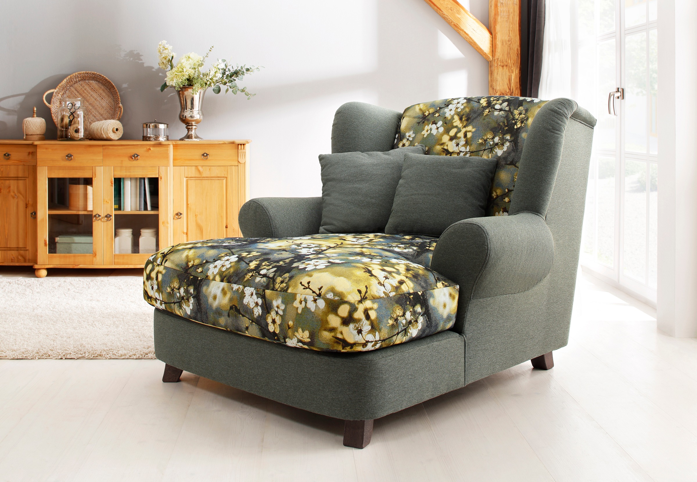 Image of Home affaire XXL-Sessel »Oase II«, Mega-Sessel XXL incl. Zierkissen, Love-Seat - tolle Kombination aus Uni-Stoff mit Blumenmuster bei Ackermann Versand Schweiz