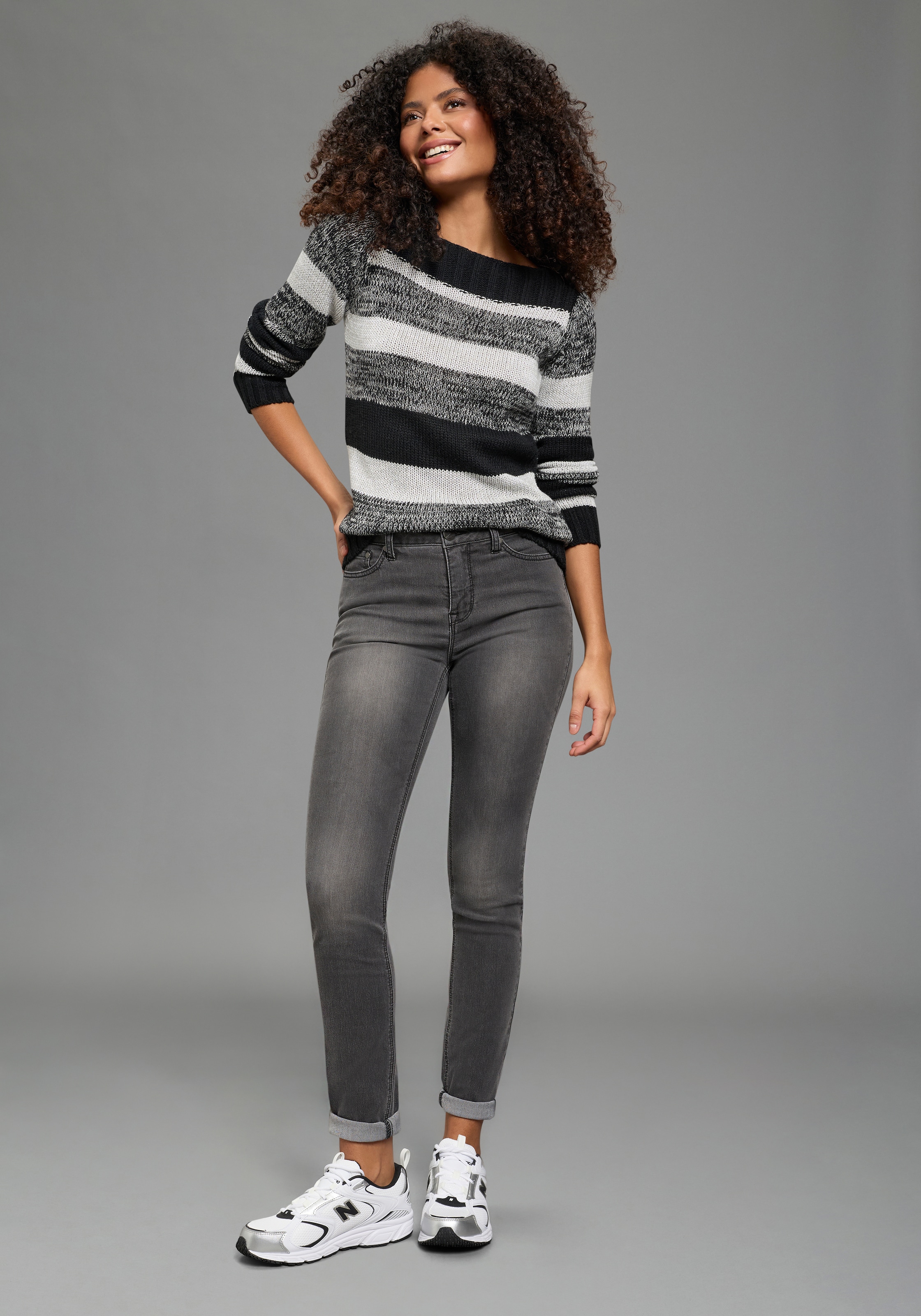 AJC Pull en tricot mit U-Boot Ausschnitt und tollem Streifendesign