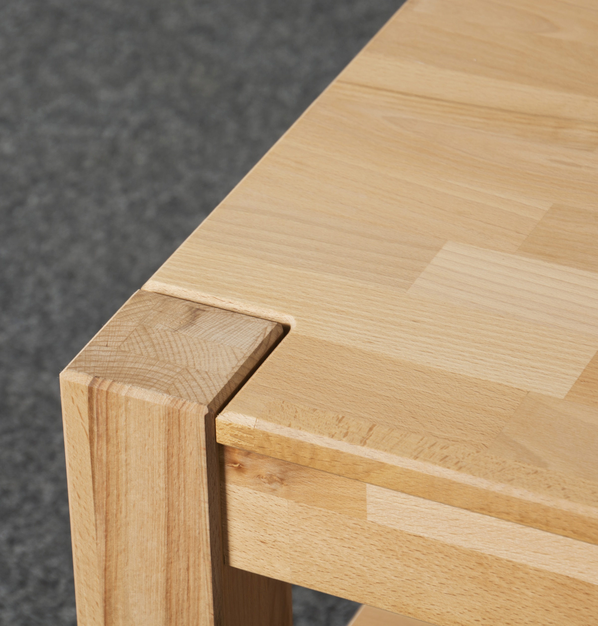 VOGL Möbelfabrik Couchtisch »Toronto« in 2 Grössen, mit Ablageboden, teilmassiv, Höhe 46 cm, Made in Germany