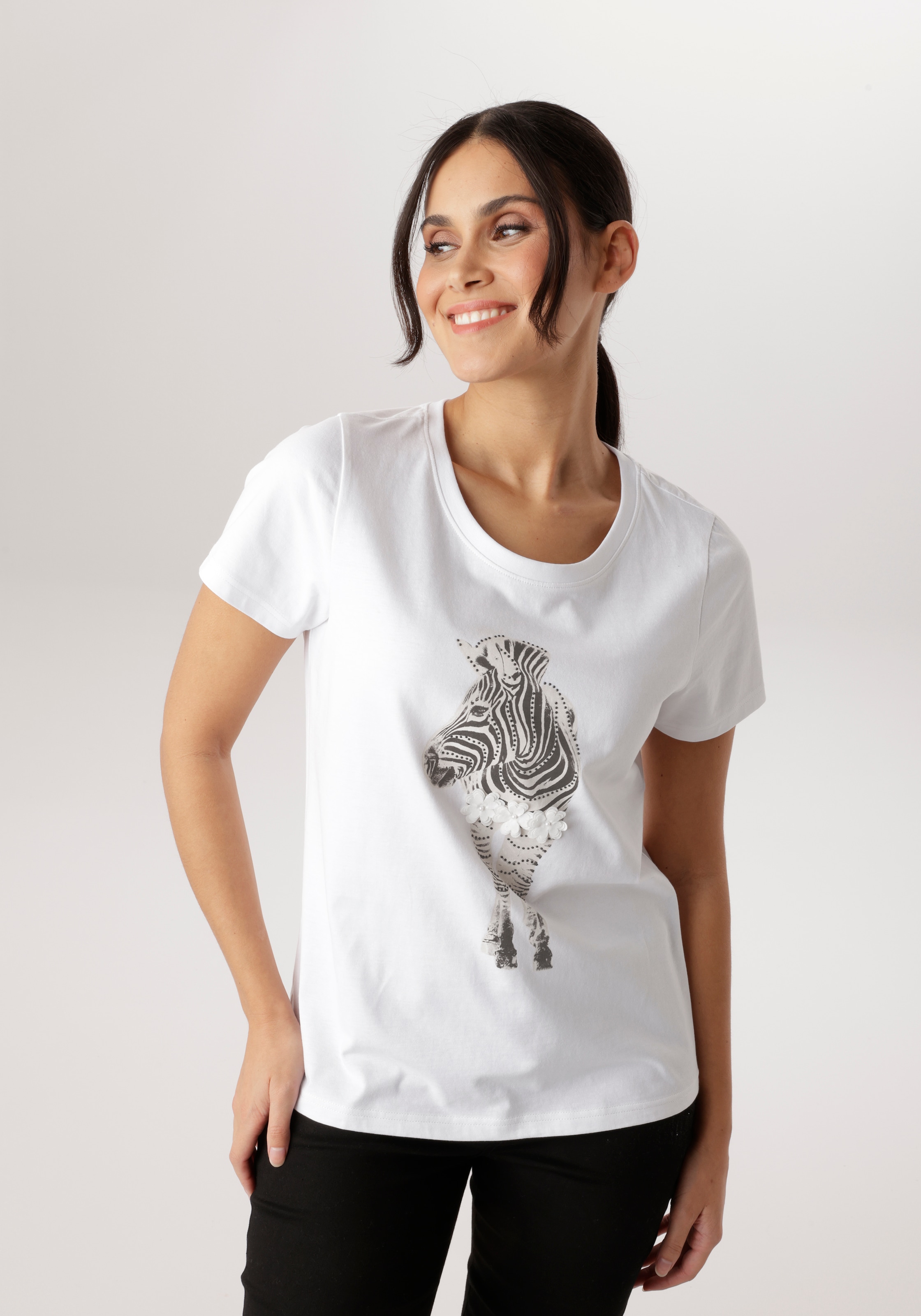 Image of Aniston SELECTED T-Shirt mit aufwendiger 3D-Applikation - NEUE KOLLEKTION