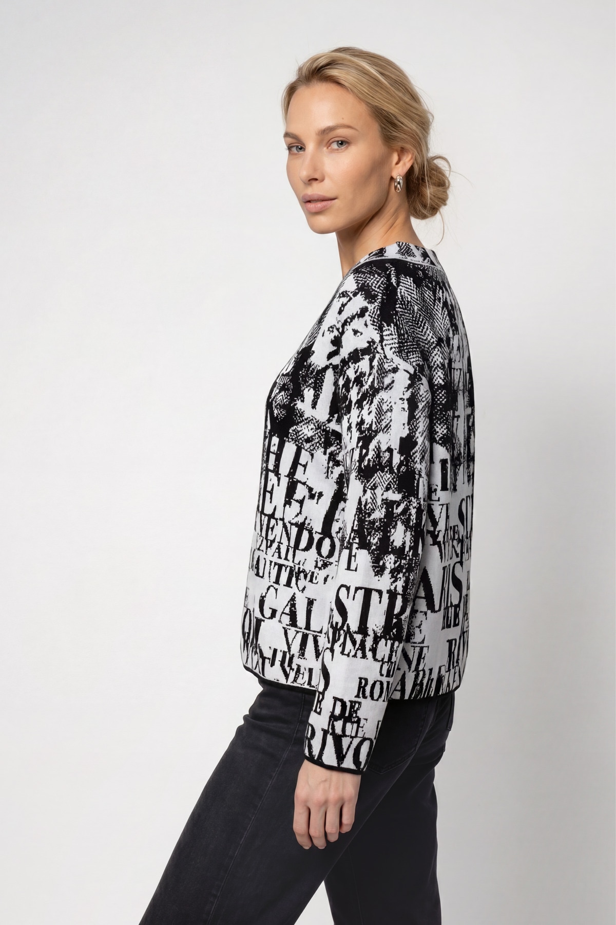 Monari Pull à col rond »Pullover Buchstabenjacquard« Coupe régulière avec col rond