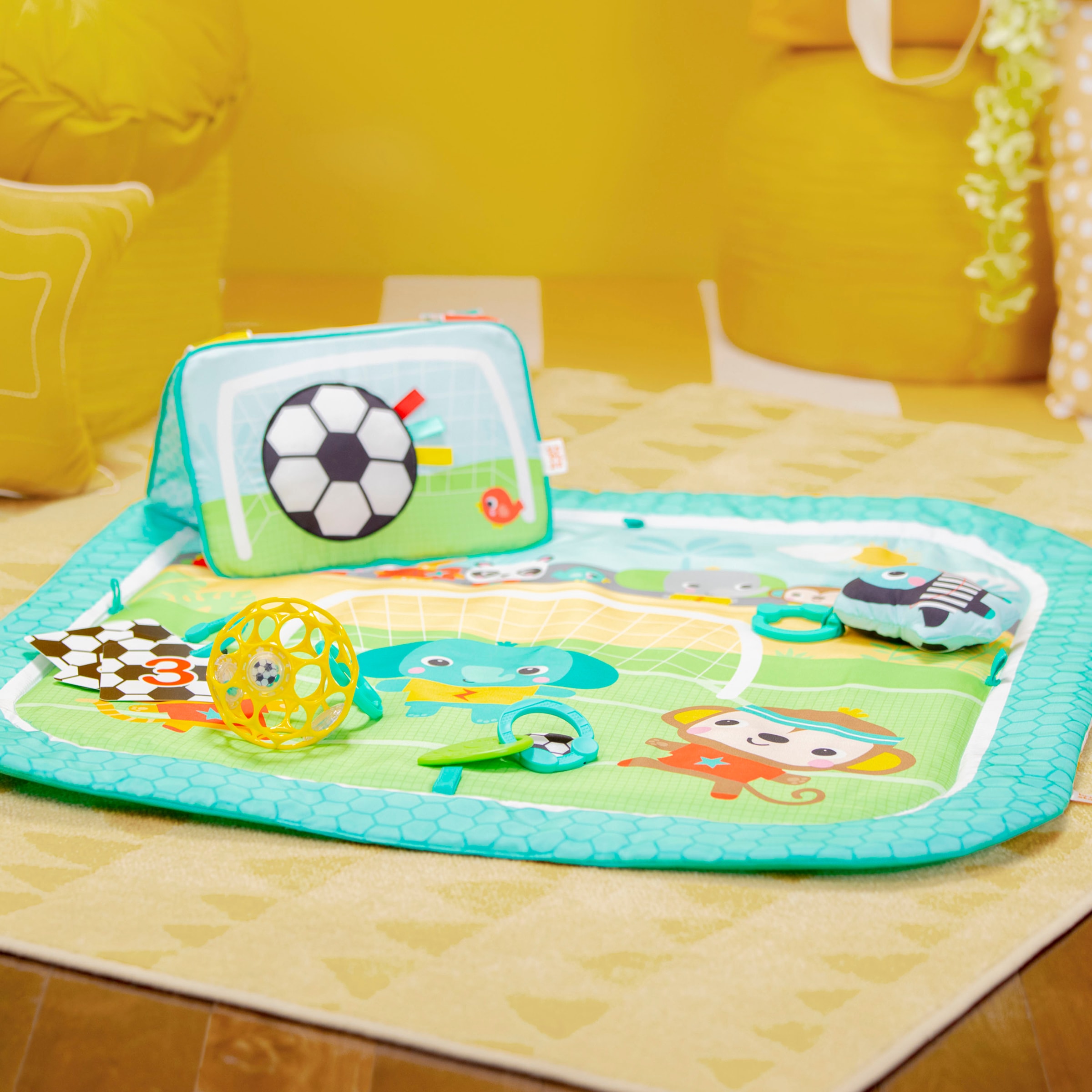 Bright Starts Arche de jeu »Grip & Kick Activity Gym« mit Licht- und Soundeffekt