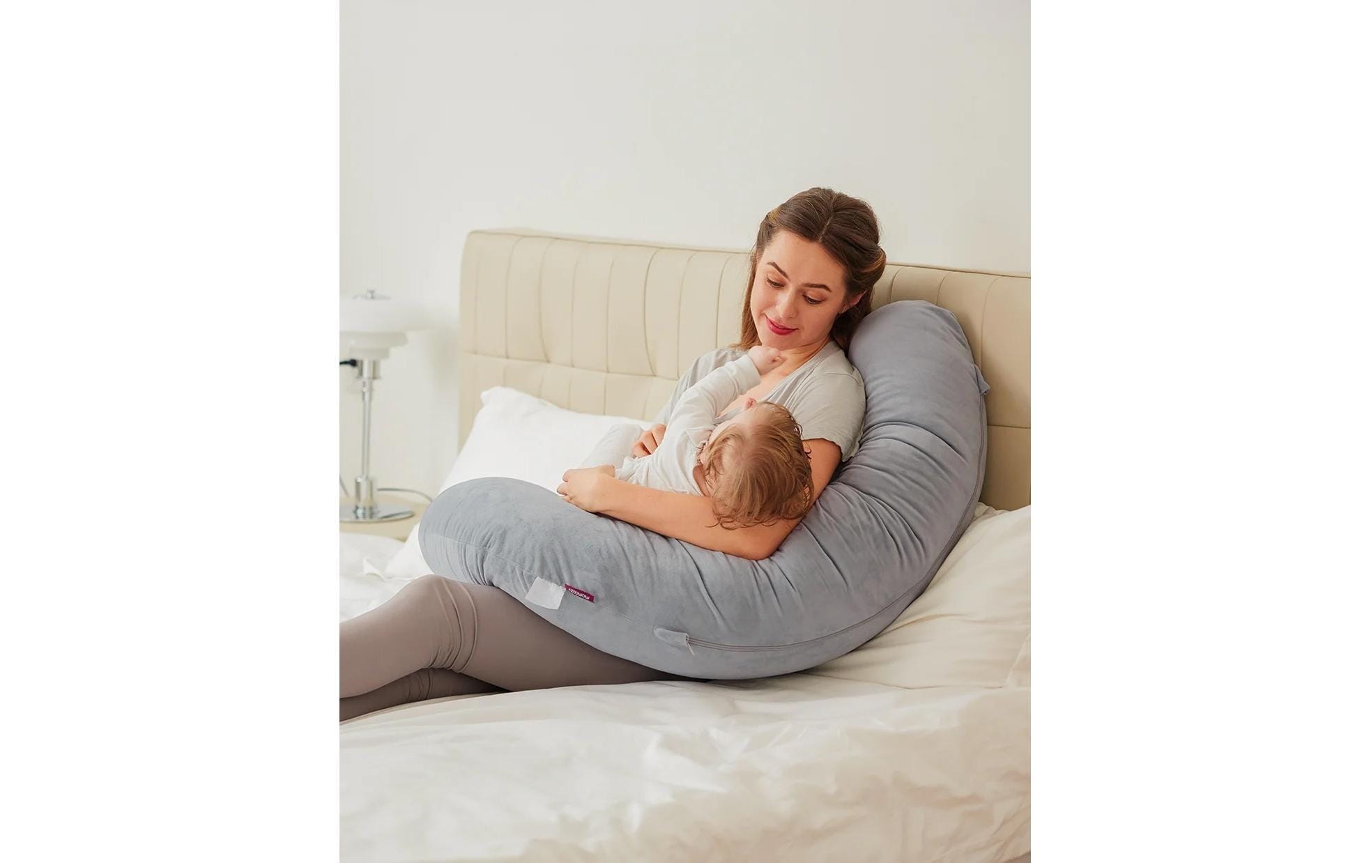 Momcozy Coussin d'allaitement »F-förmiges Schwangerschaftskissen Samt, 148 x 78 cm«