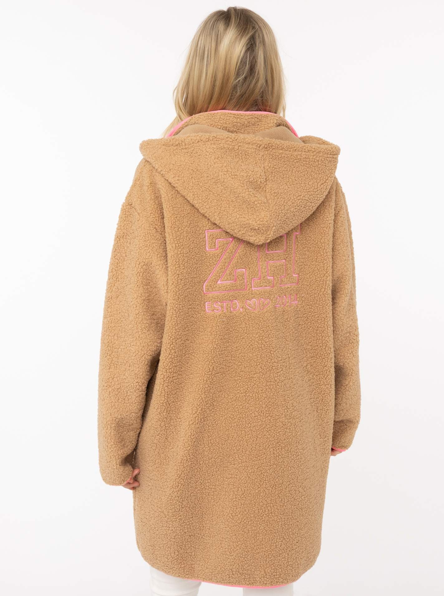 Zwillingsherz Manteau court »"ZH"« capuche, logo à l'arrière, fermeture éclair, bords contrastants, poches latérales