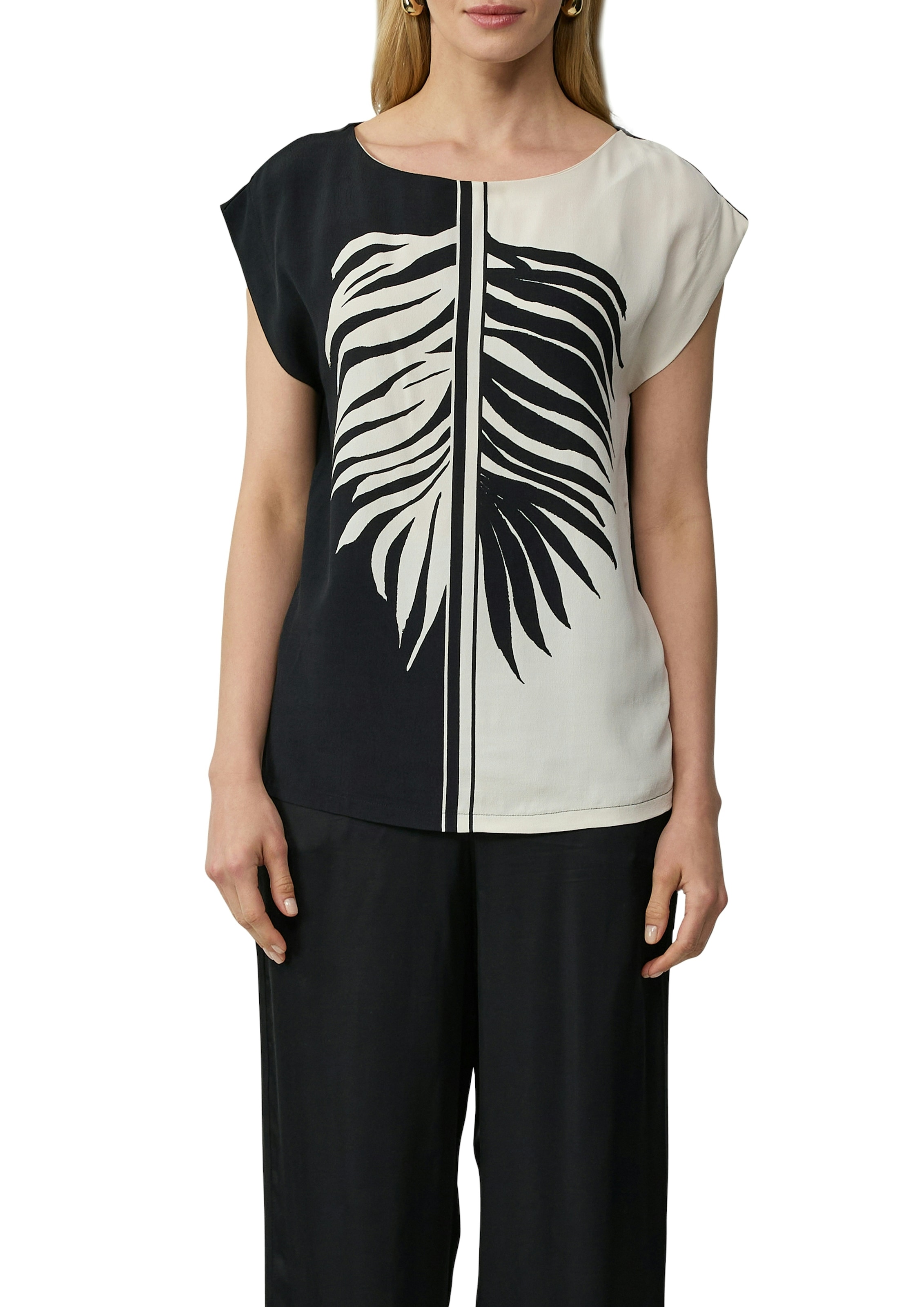 Image of s.Oliver BLACK LABEL T-Shirt mit floralem Print, im Colorblocking-Style