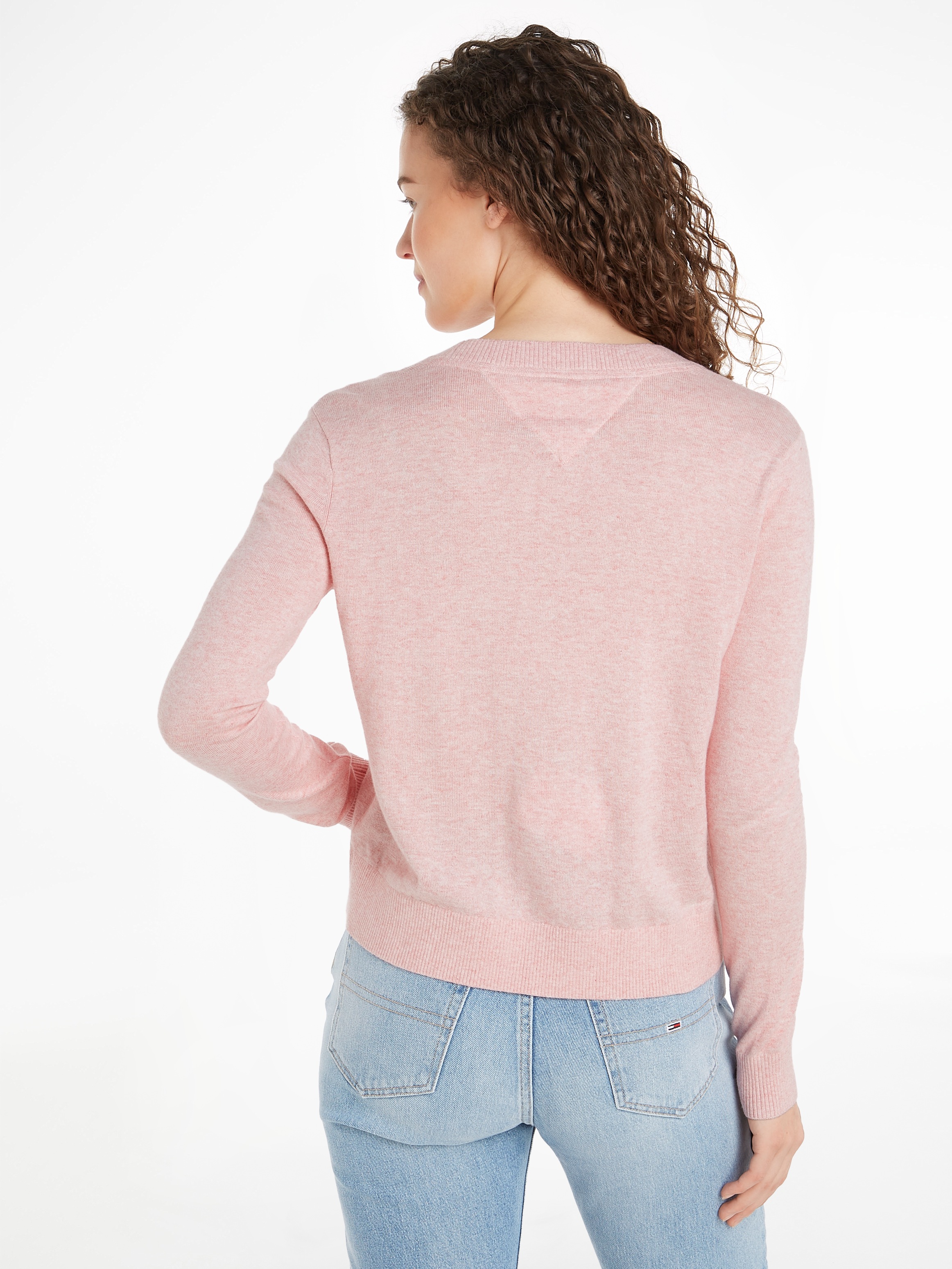 Tommy Jeans Strickpullover »TJW ESSENTIAL VNECK SWEATER EXT«, mit Logostickerei