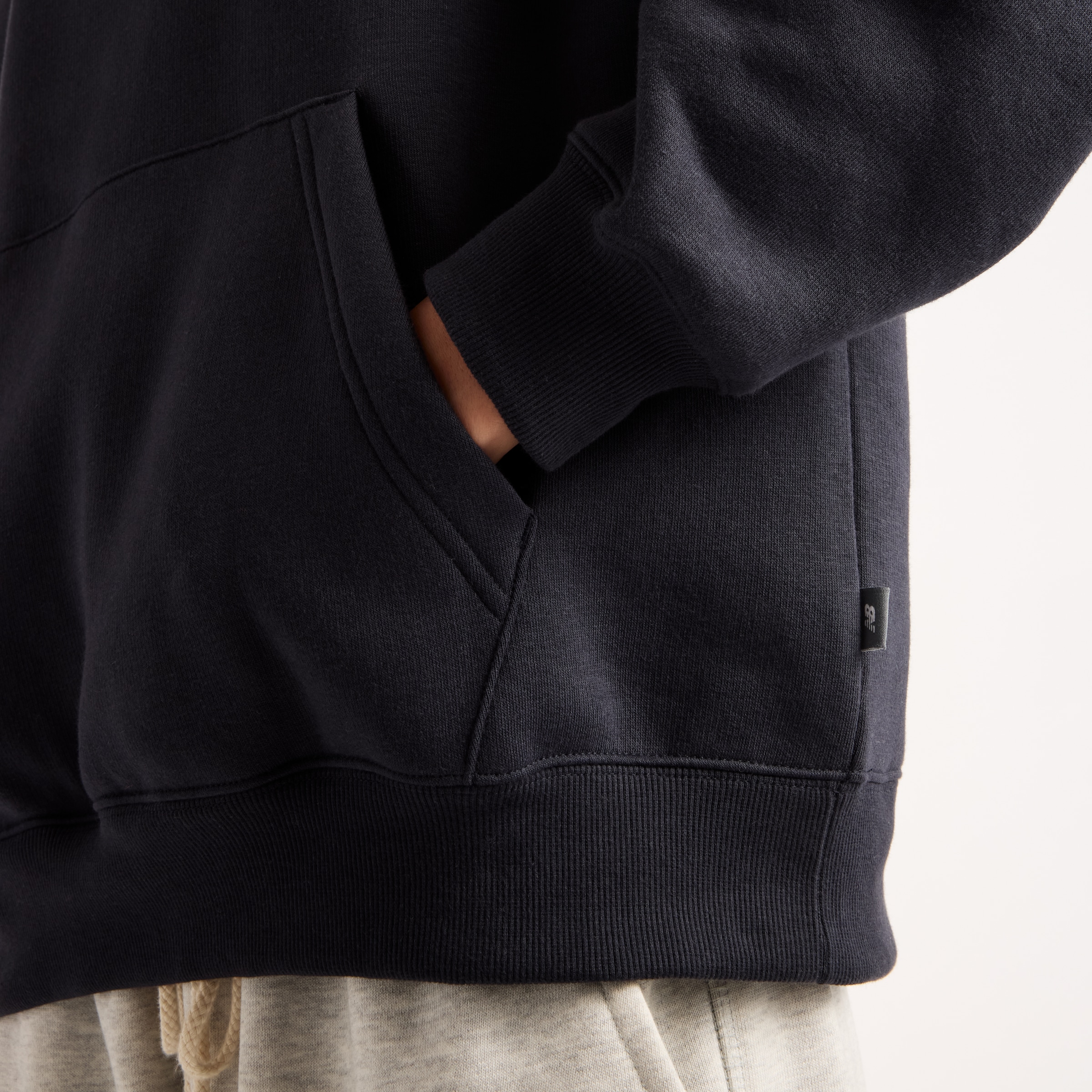 New Balance Sweat à capuche »PRESSED FLOWERS HOODIE«, aus Baumwolle und Polyester, für Erwachsene
