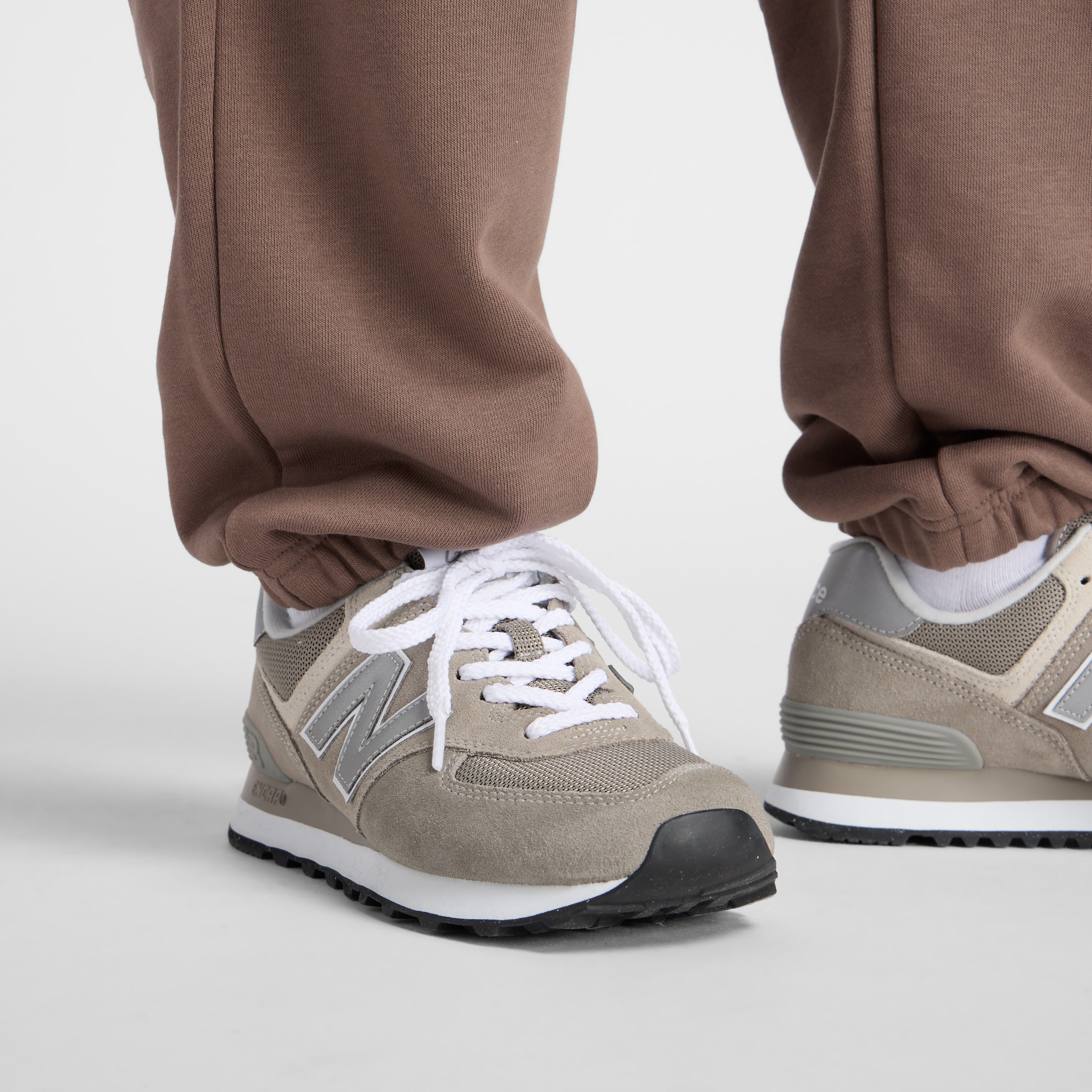 New Balance Pantalon de jogging »SPORT ESSENTIALS FRENCH TERRY JOGGER«  lockere Passform
