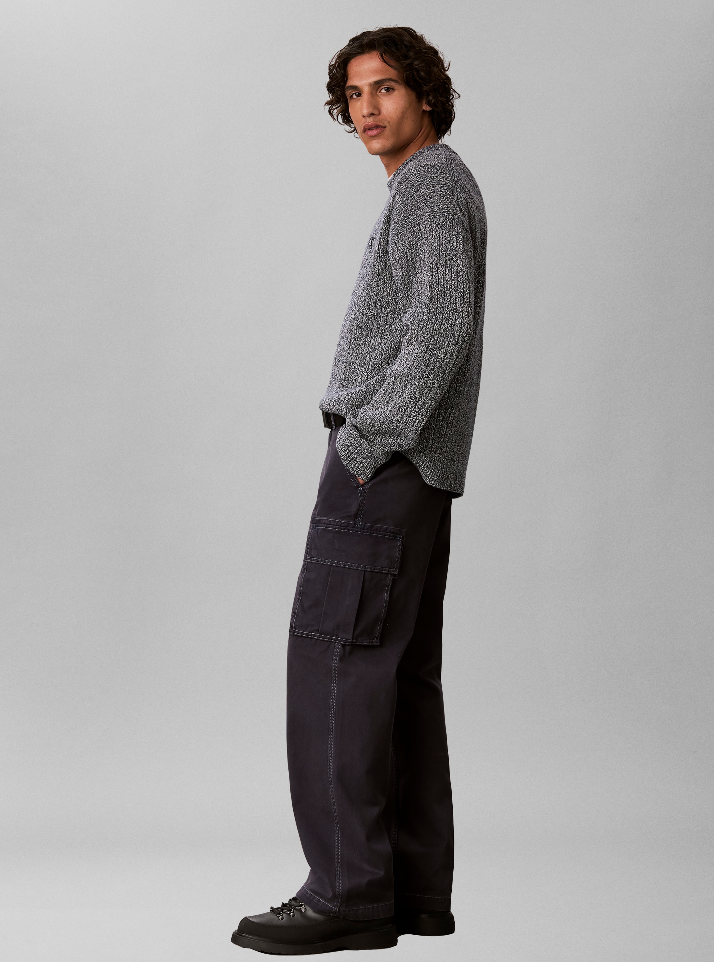 Calvin Klein Jeans Pull en tricot Tricot côtelé, coupe régulière, broderie de logo