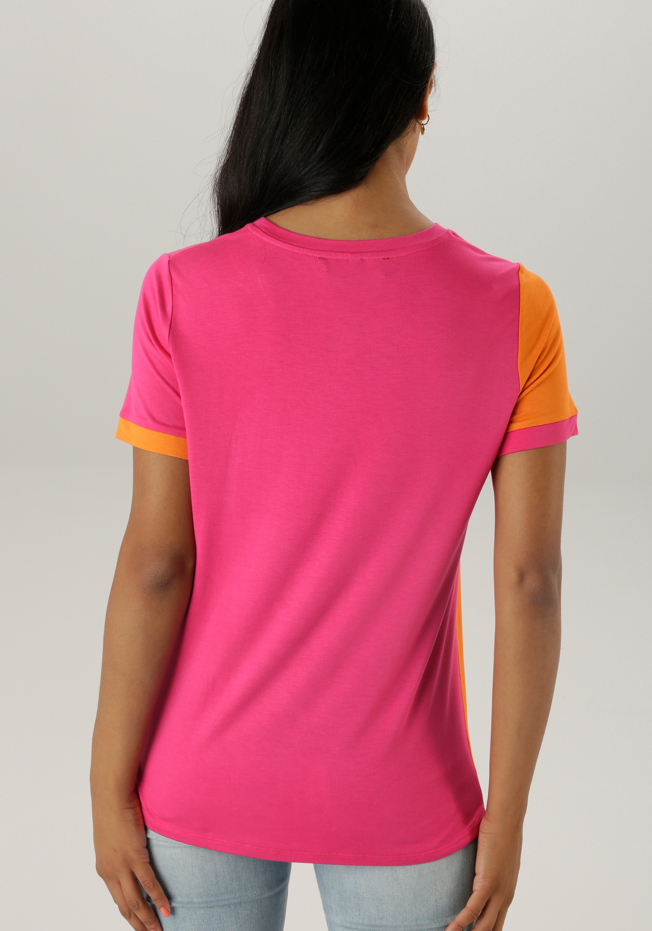 Aniston SELECTED T-Shirt, mit trend- und farbstarken Colorblock