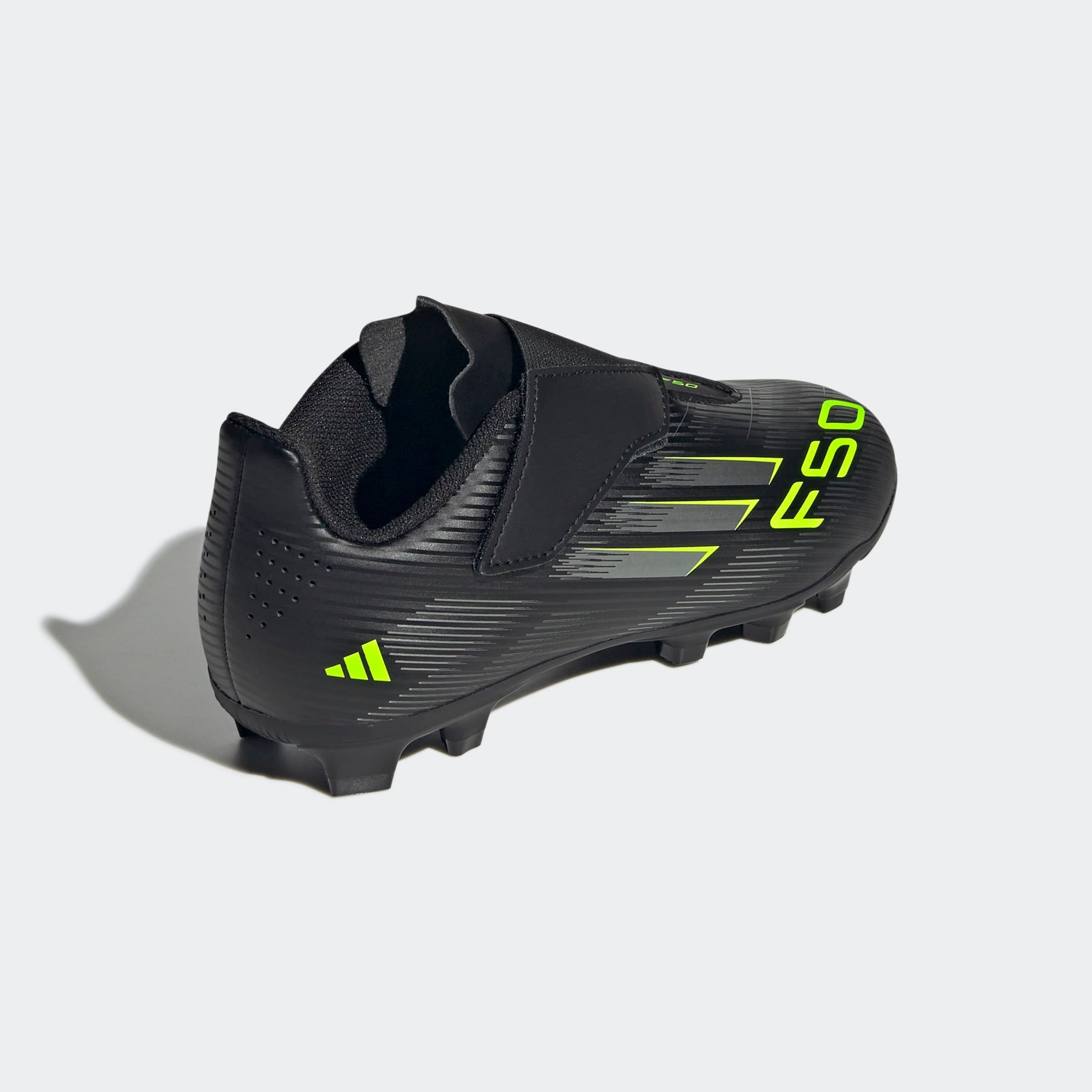 adidas Performance Fussballschuh »F50 CLUB KLETTVERSCHLUSS KUNSTRASEN NEUERER GENERATION, HART- UND ASCH«, geeignet für Rasen- und Kunstrasenplätze