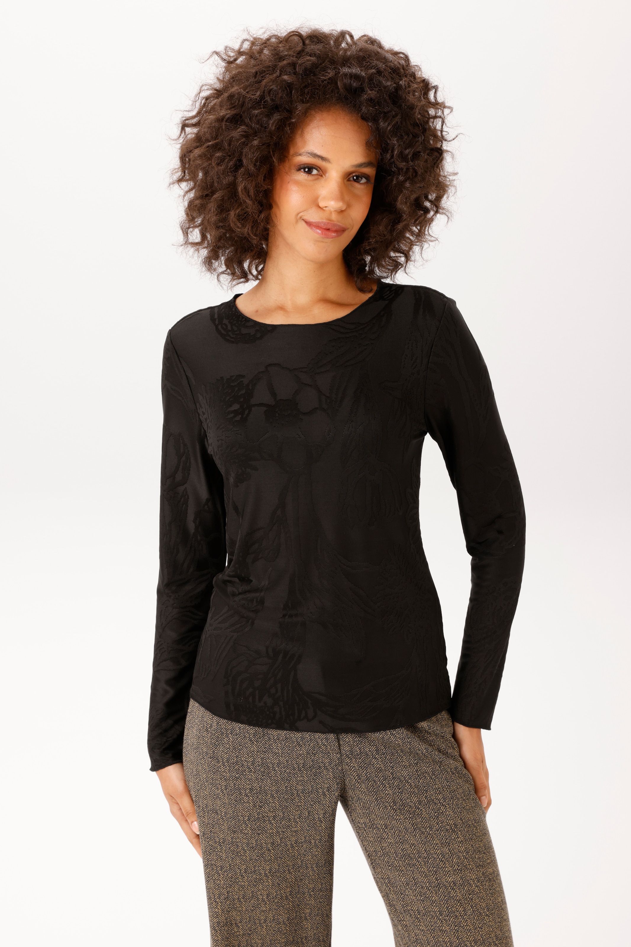 Image of Aniston CASUAL Langarmshirt mit grafischen Blumenmuster - jedes Teil ein Unikat - NEUE KOLLEKTION