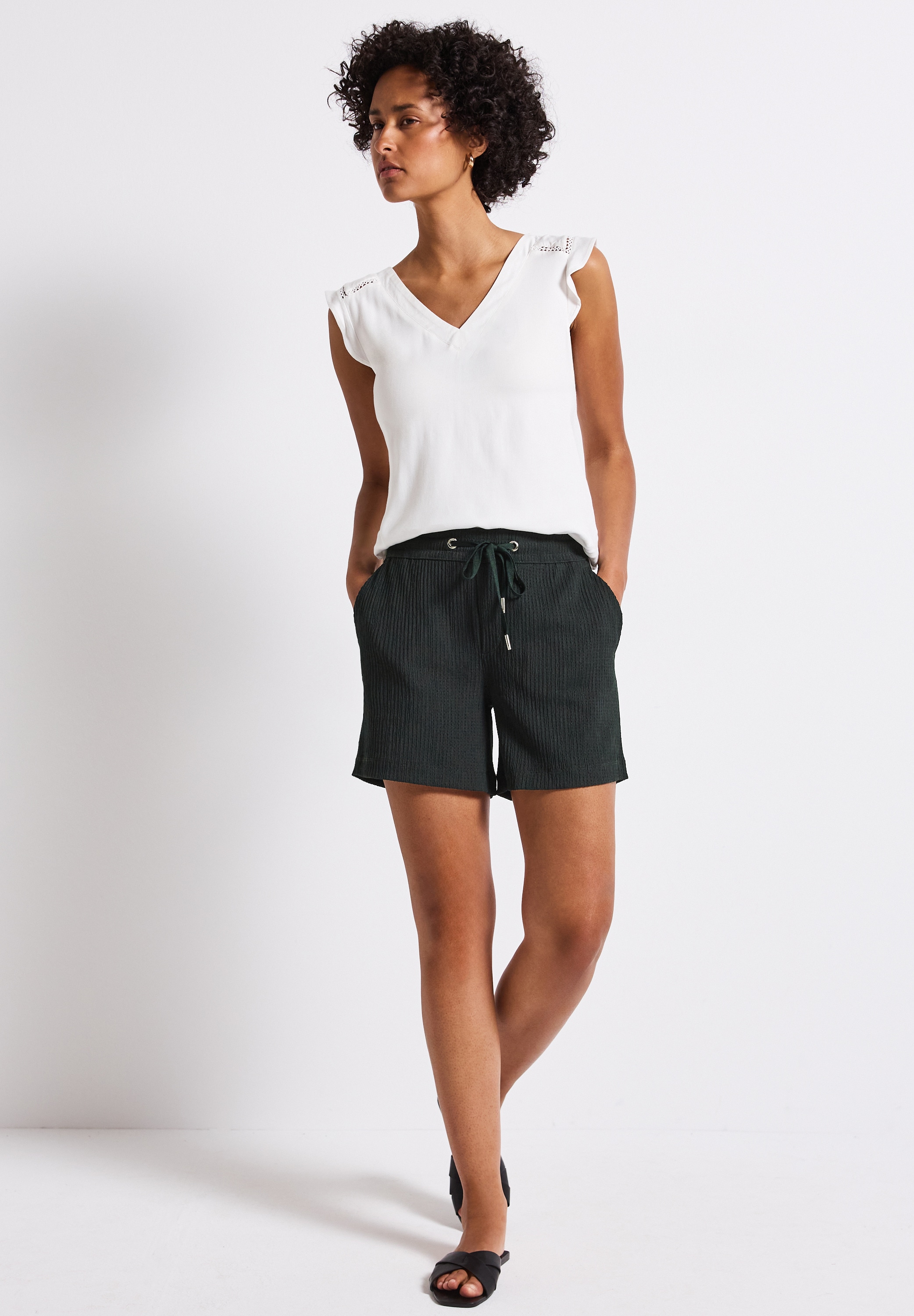 STREET ONE Shorts, mit Struktur