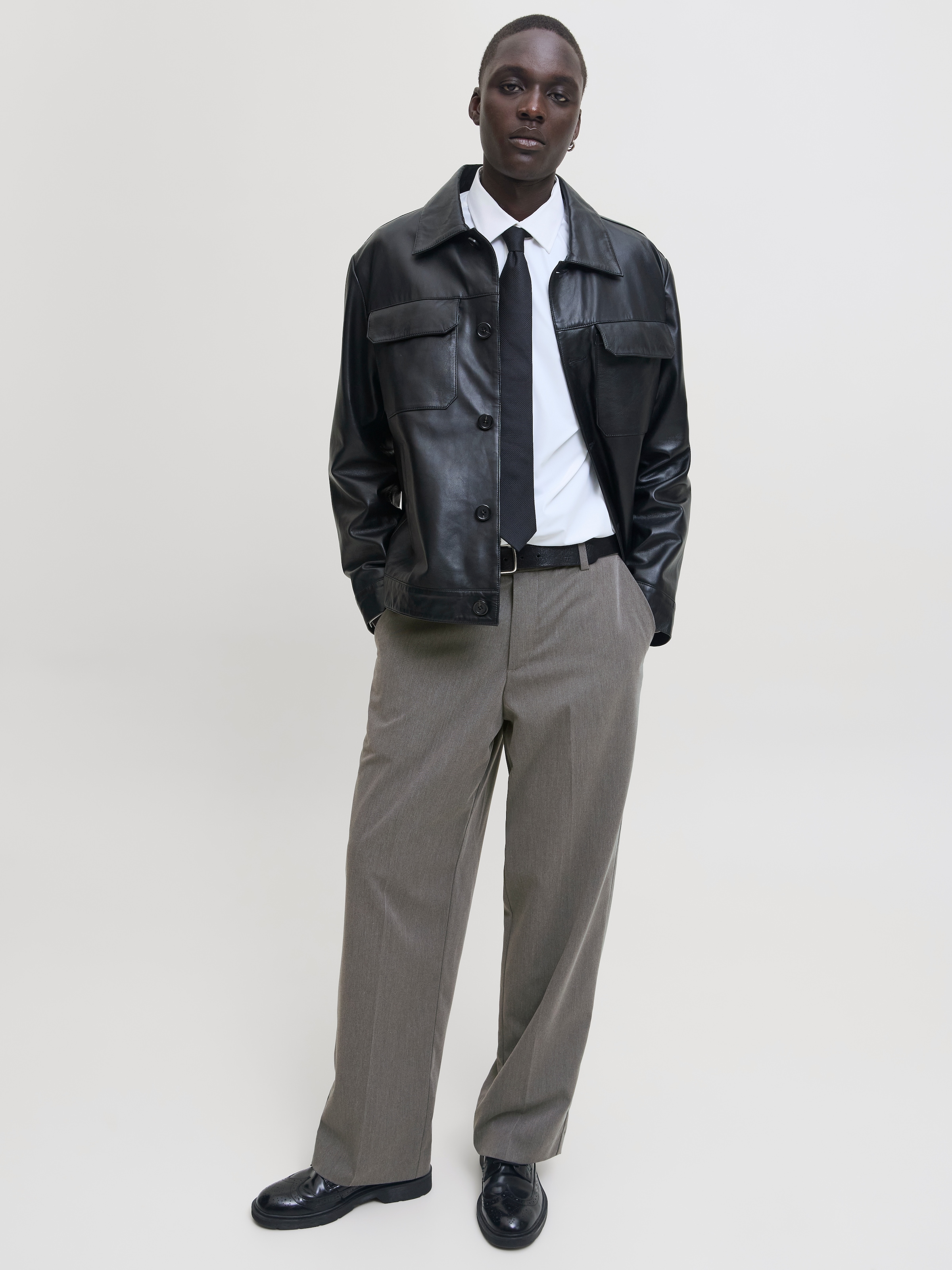 Jack & Jones Pantalon de costume »JPSTBILL TOBY CHINO NOOS«  Materialmix, weit geschnitten, niedrige Taille