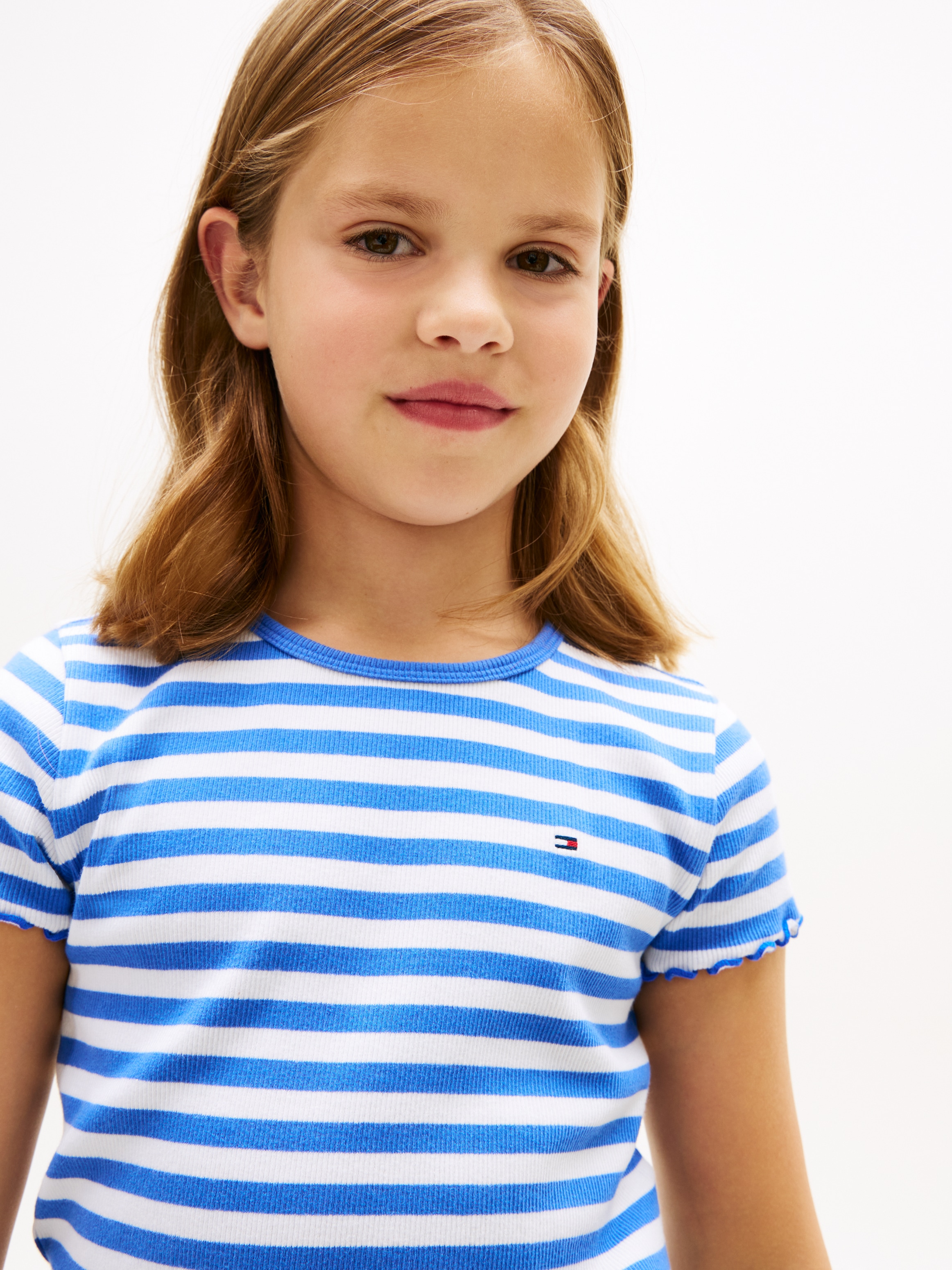 Tommy Hilfiger T-shirt »ESSENTIAL RIB TOP mit Babylock-Kanten und Stickerei« unifarben, casual, regular fit, Baumwollmix, Rundhals