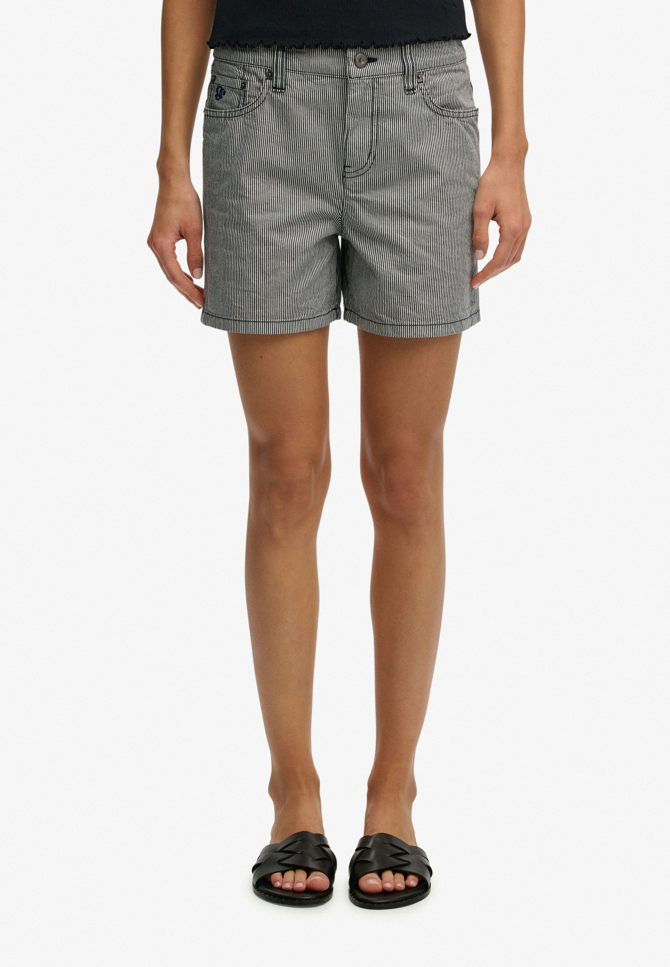 Image of Superdry Jeanshotpants "MID RISE STRIPE SHORT" Slim Fit, aus Baumwolle, ca. Mitte Oberschenkel lang, mit 1-Knopf-Form