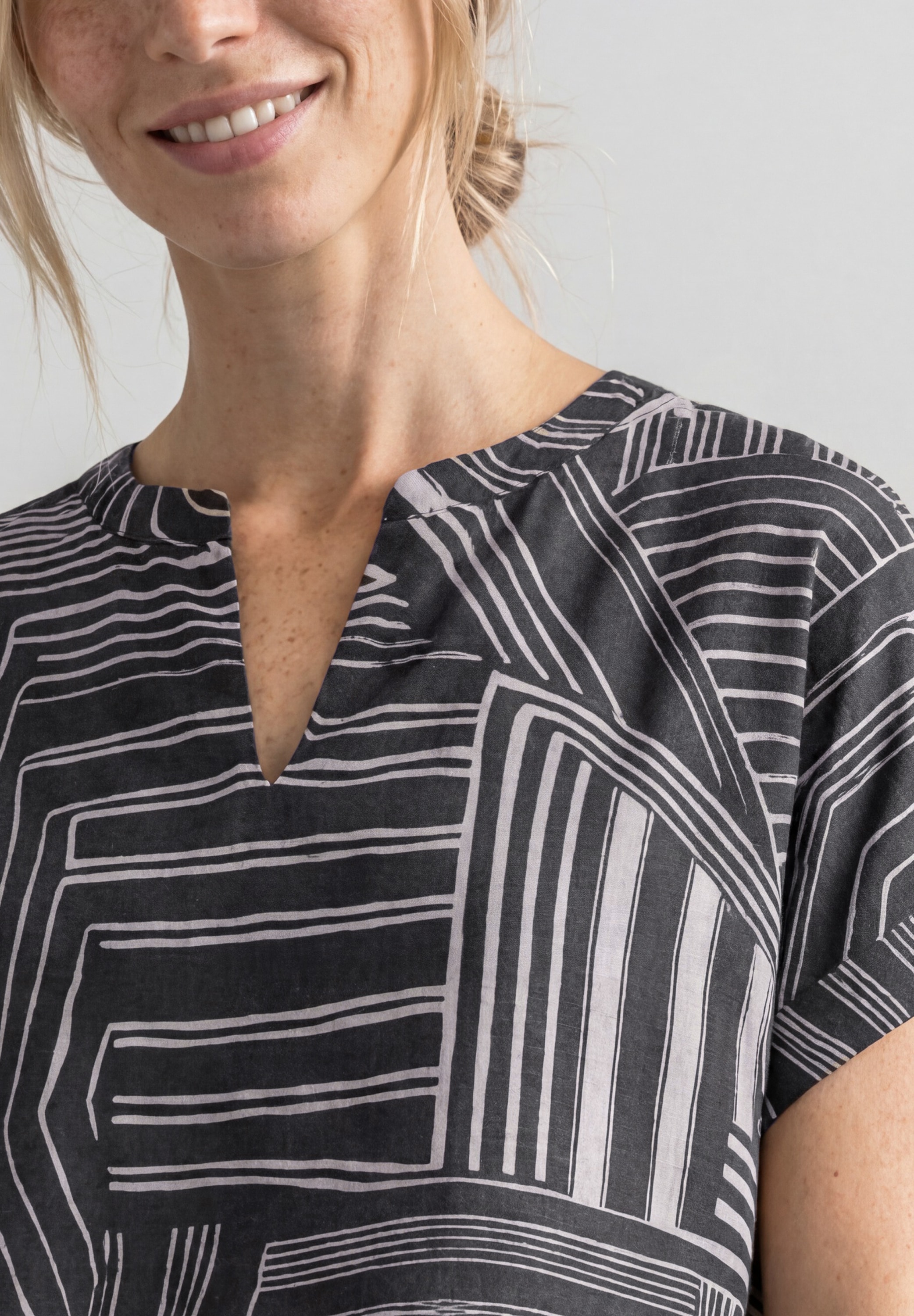 STREET ONE T-shirt à manches courtes Blouse d'été style tunique avec motif graphique