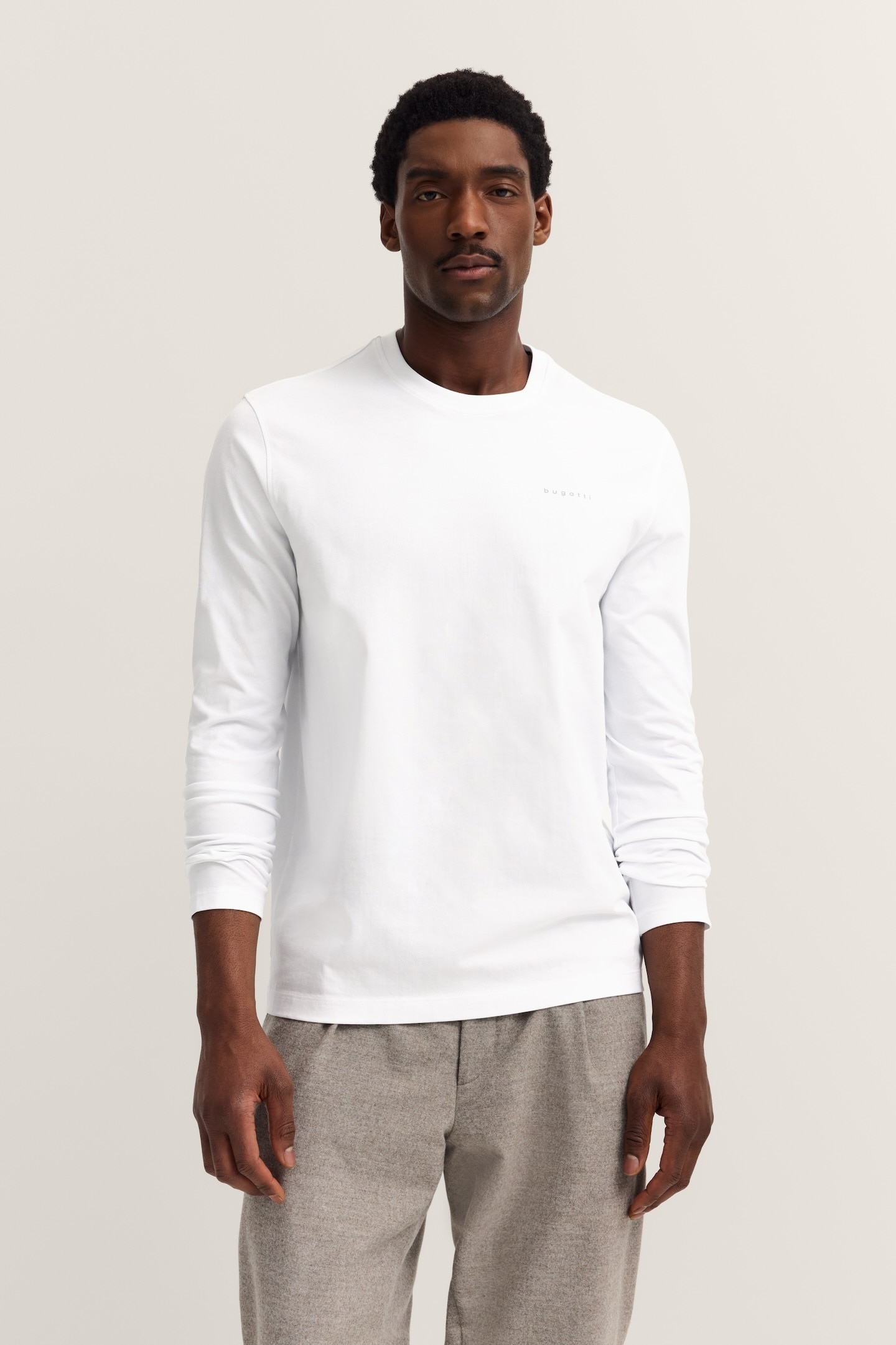 Image of bugatti Longsweatshirt "Rundhals", im Modern Fit aus Baumwolle