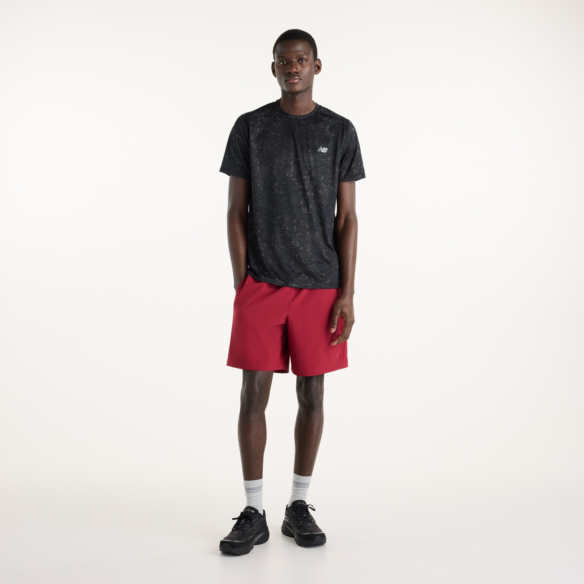 New Balance T-shirt de course »SPORT ESSENTIAL PRINTED T-SHIRT« pour l'entraînement de course et activités polyvalentes, en polyester