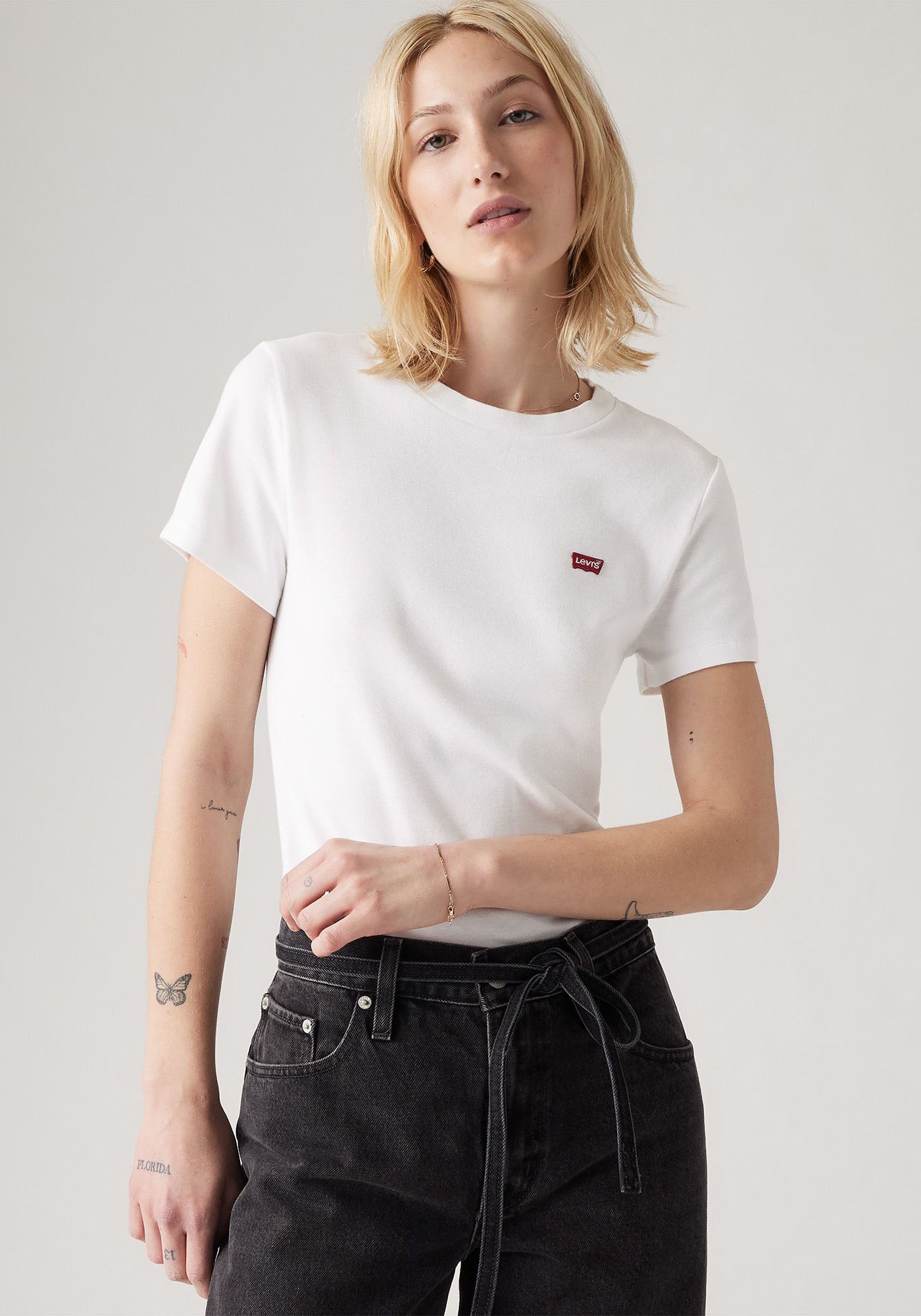 Image of Levis T-Shirt "ESSENTIAL HM SS TEE" Taillierter Schnitt