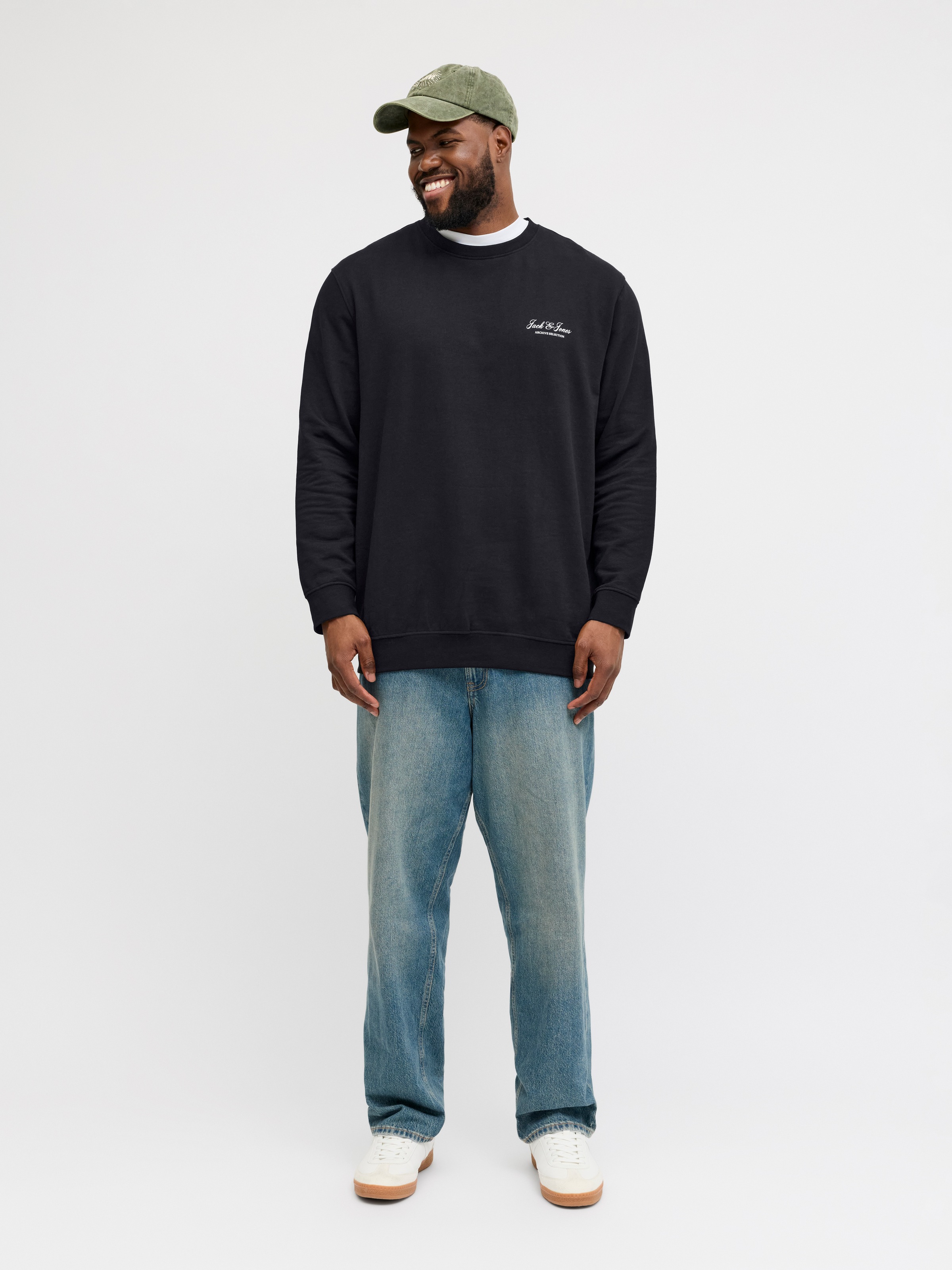 Jack & Jones PlusSize Sweat-shirt »JJEARCHIVE GRAPHIC SWEAT CN NOOS PLS«, mélange coton, coupe décontractée
