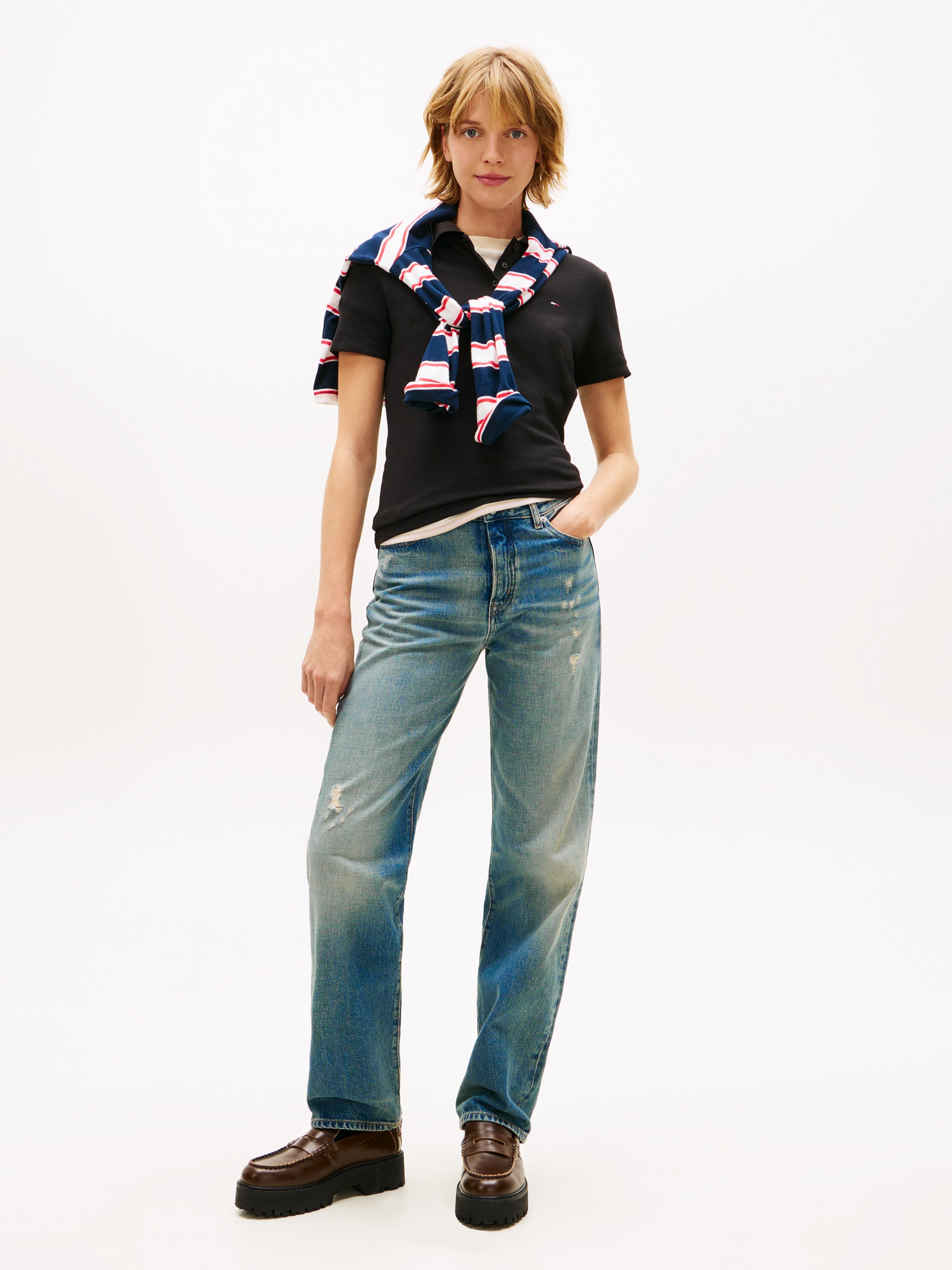 Tommy Jeans »TJW SLIM ESSENTIAL POLO SS« mit Logostickerei