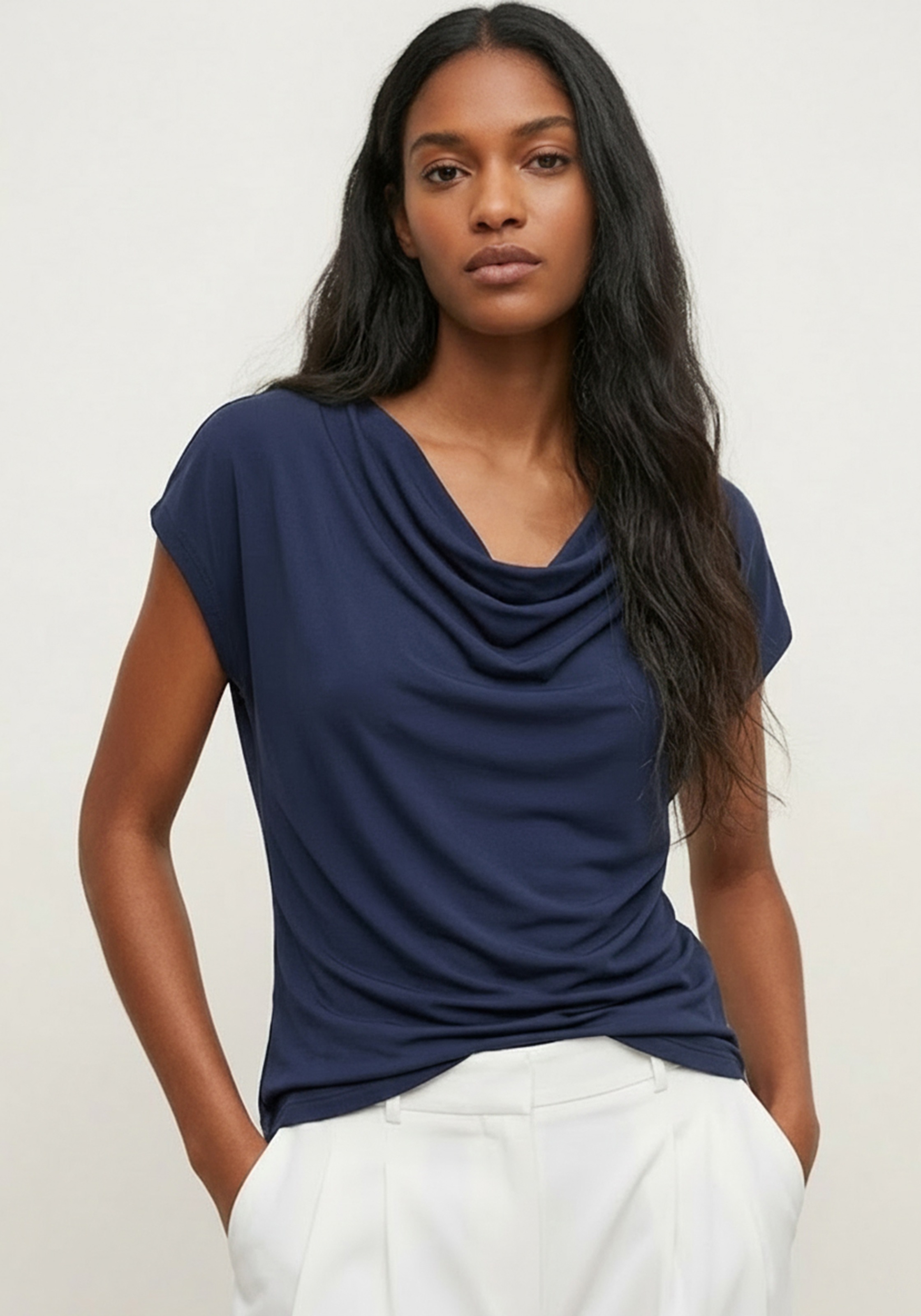 Image of Tamaris Kurzarmshirt mit fliessendem Wasserfallausschnitt, lässig geschnitten