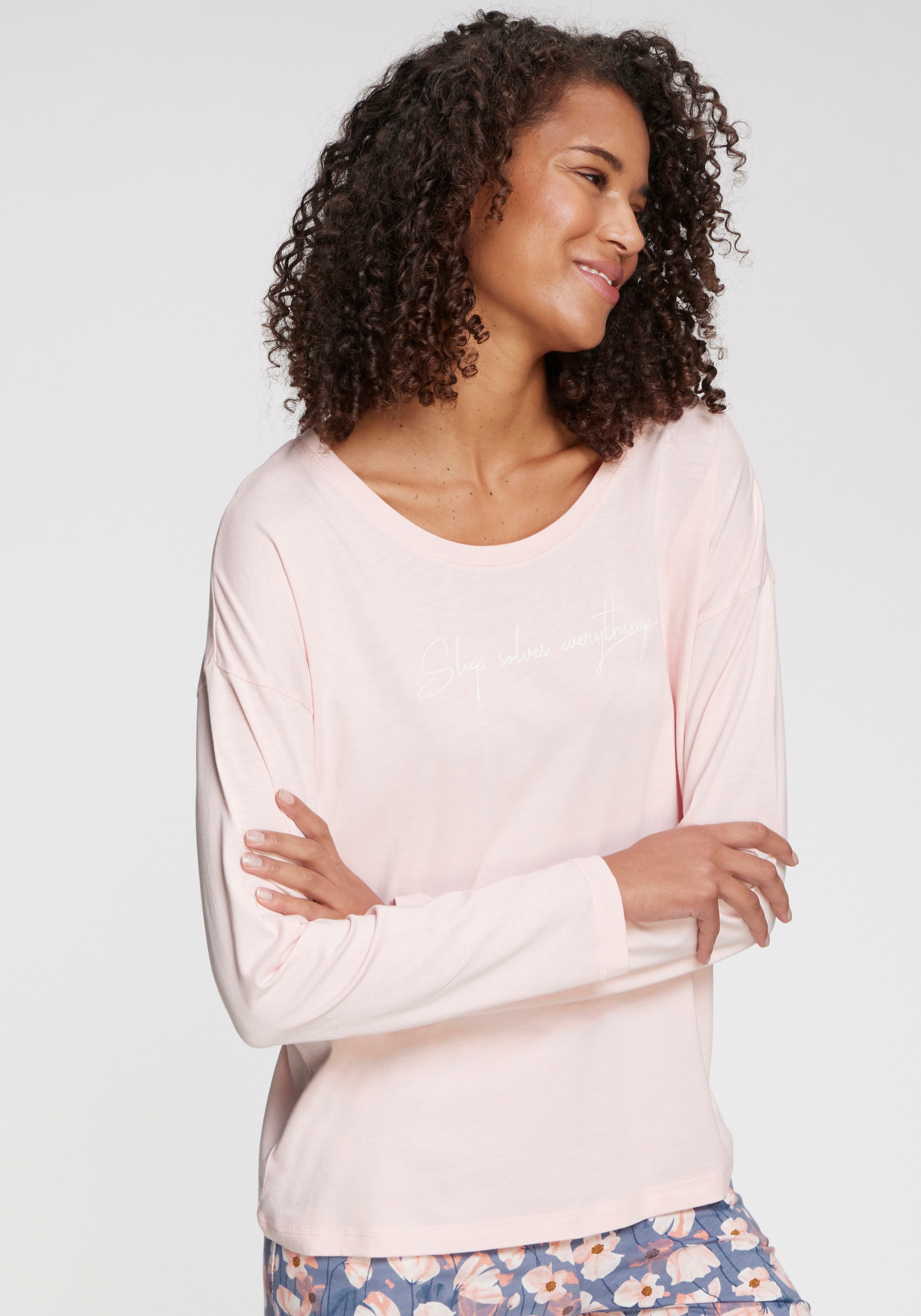 Vivance Dreams Longsleeve mit kleinem Frontprint