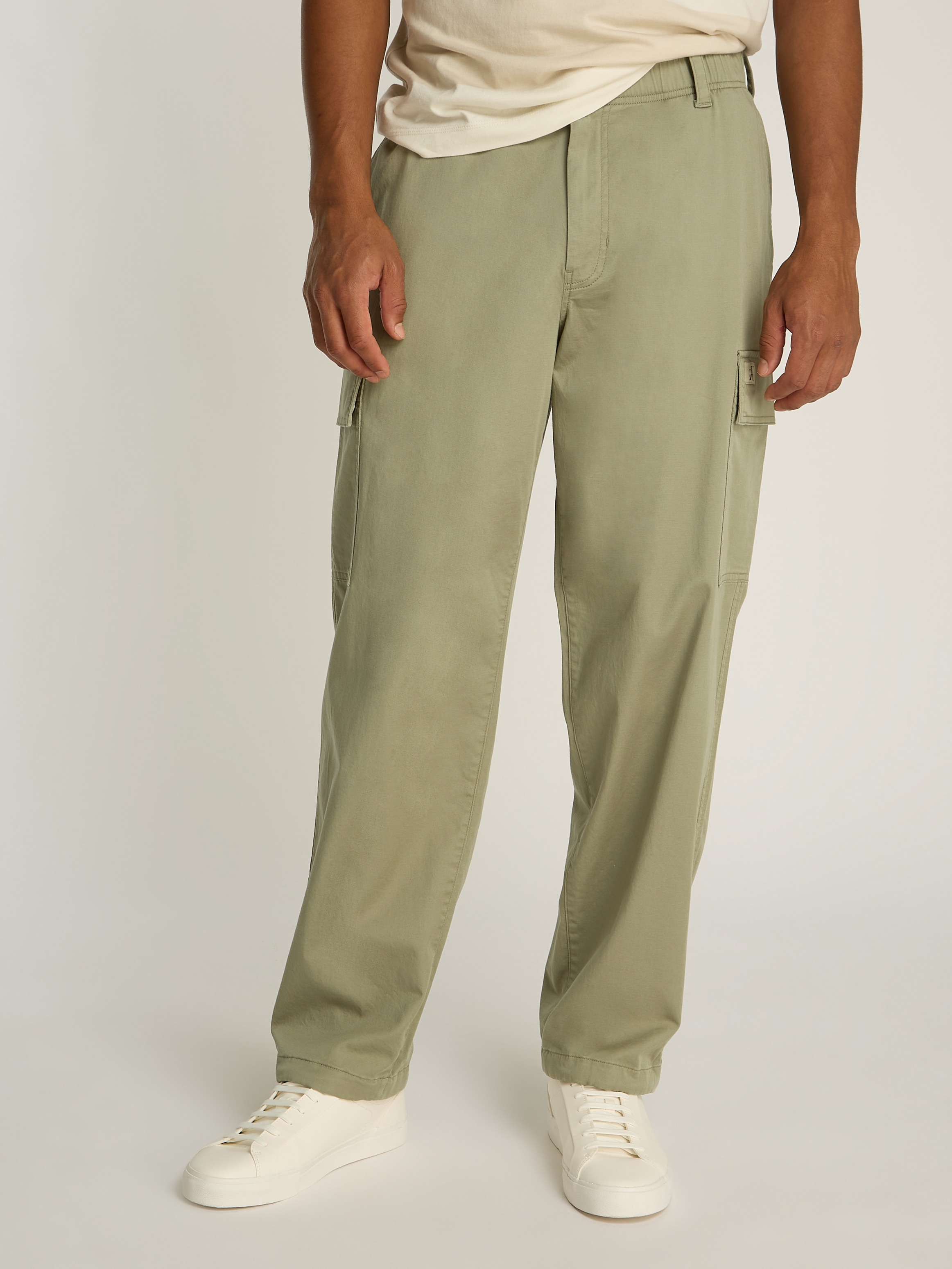 Calvin Klein Jeans Cargohose »REGULAR STRAIGHT CARGO«, mit Logoprägung