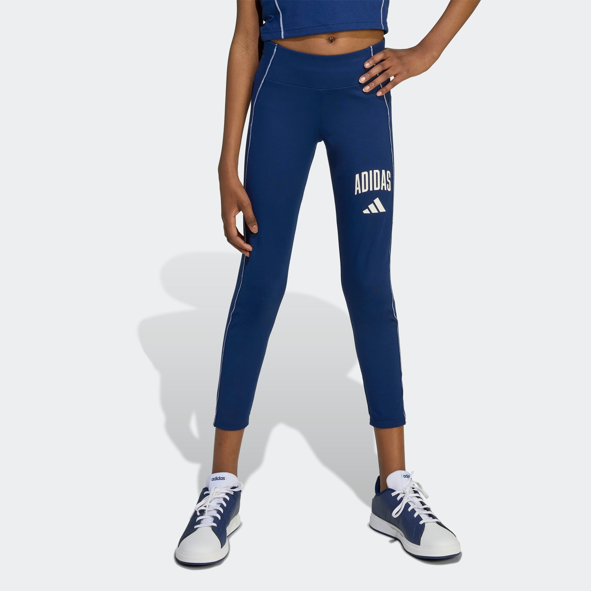 Image of adidas Sportswear Trainingstights "TRAIN ESSENTIALS COLLEGIATE PRINT KIDS LEGGINGS" für Kinder, eng anliegender Schnitt, mit CLIMACOOL Technologie