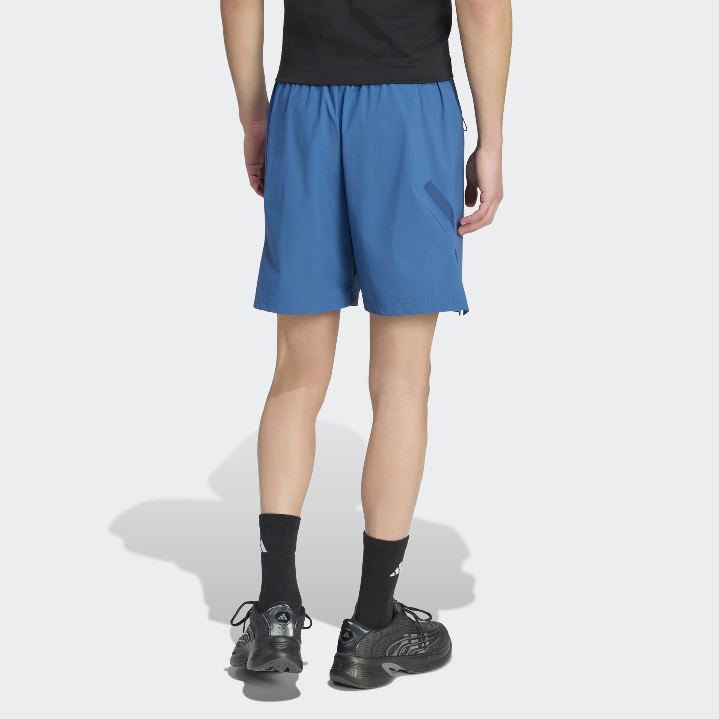 adidas Sportswear Shorts »M Z.N.E. WV SHO«  mit lässigem Schnitt, aus Kunstfaser, normal-weite Form