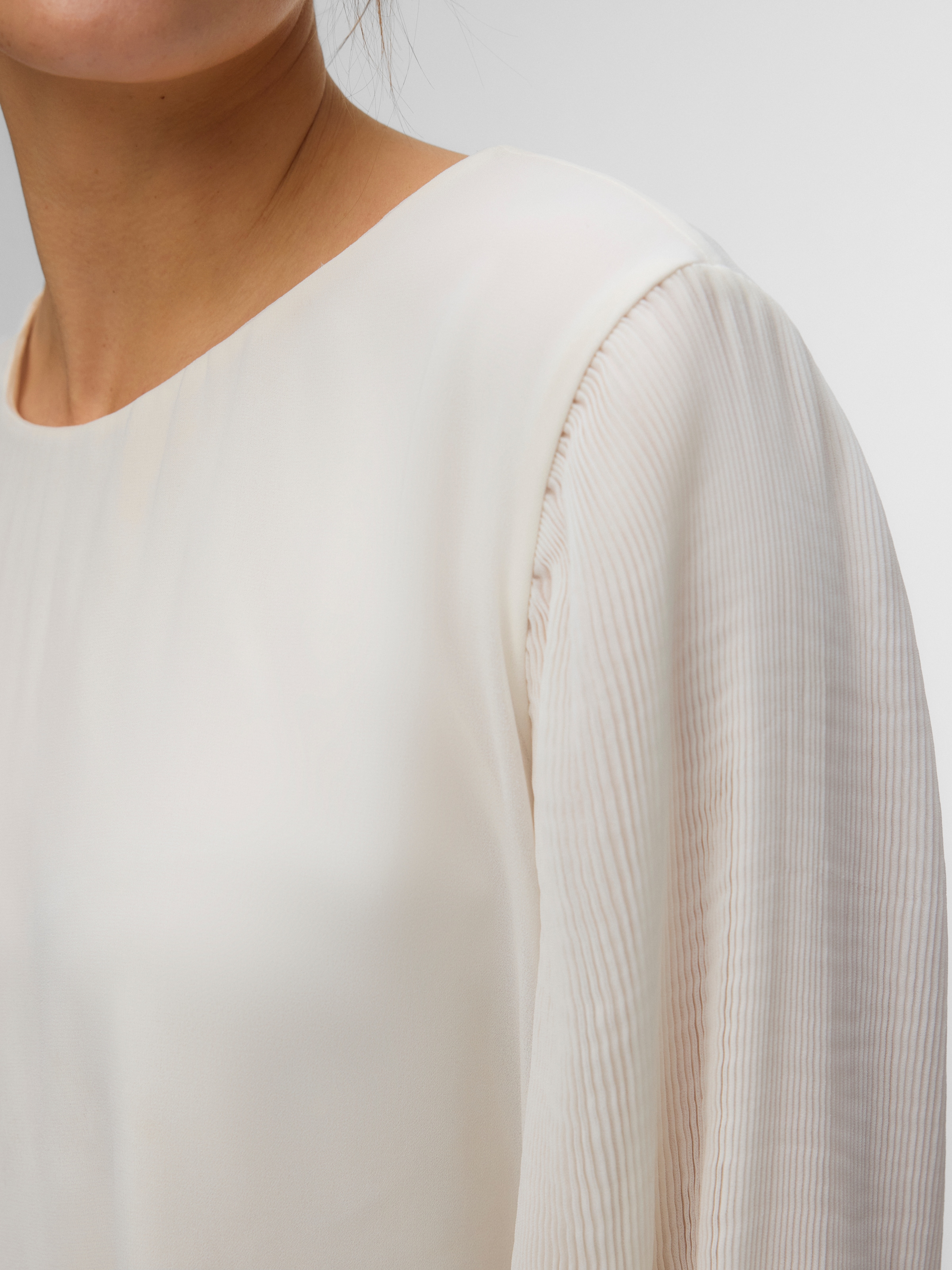 Vero Moda Chemisier »VMSIGNE LS PLISSE TOP WVN« mit Schlingenverschluss