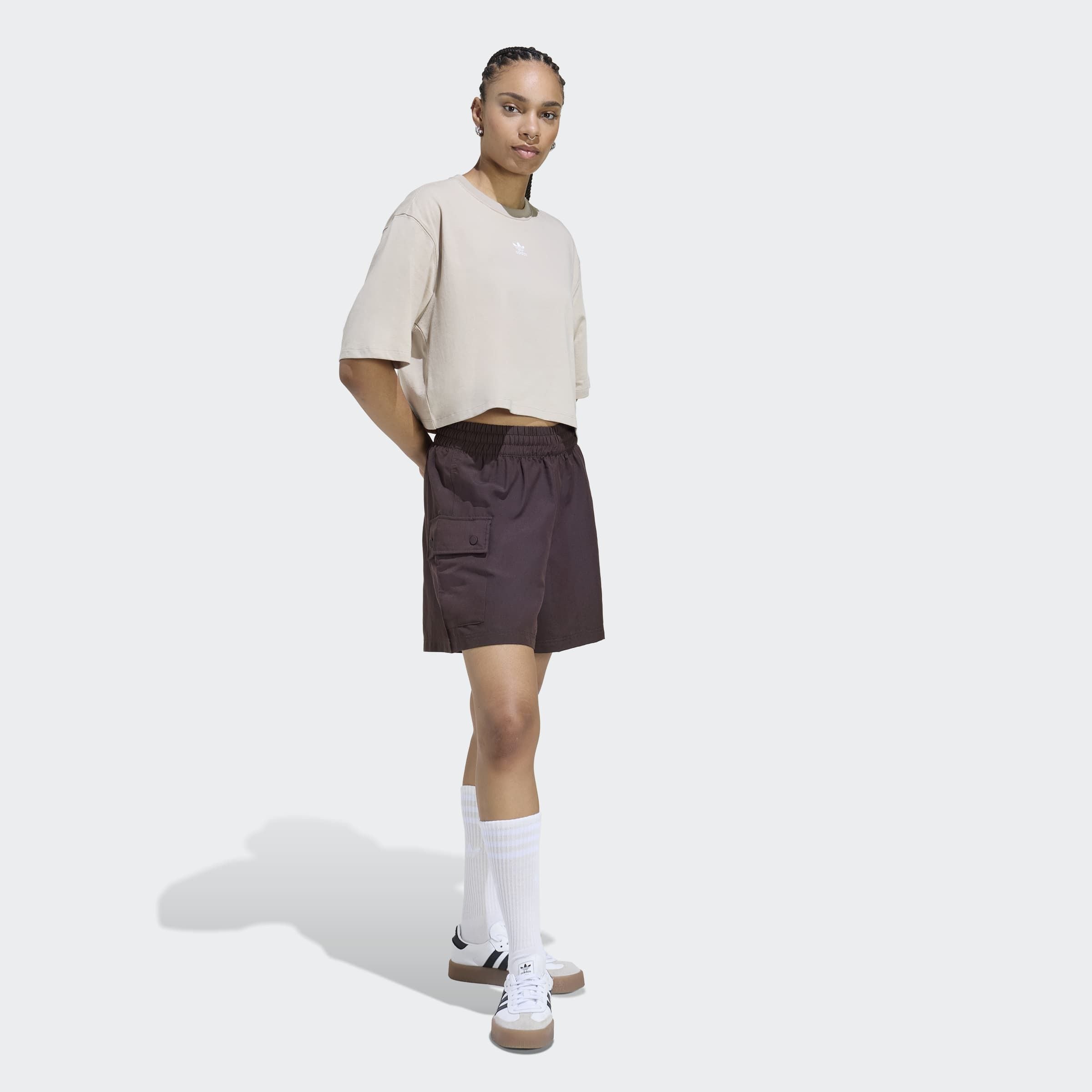 adidas Originals 1100000002199 »ESSENTIALS CROP« avec col rond, sans fermeture, longueur normale